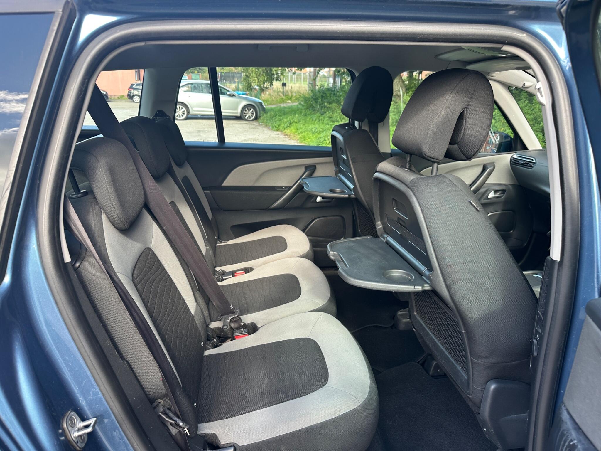 Citroen Grand C4 Picasso view 20