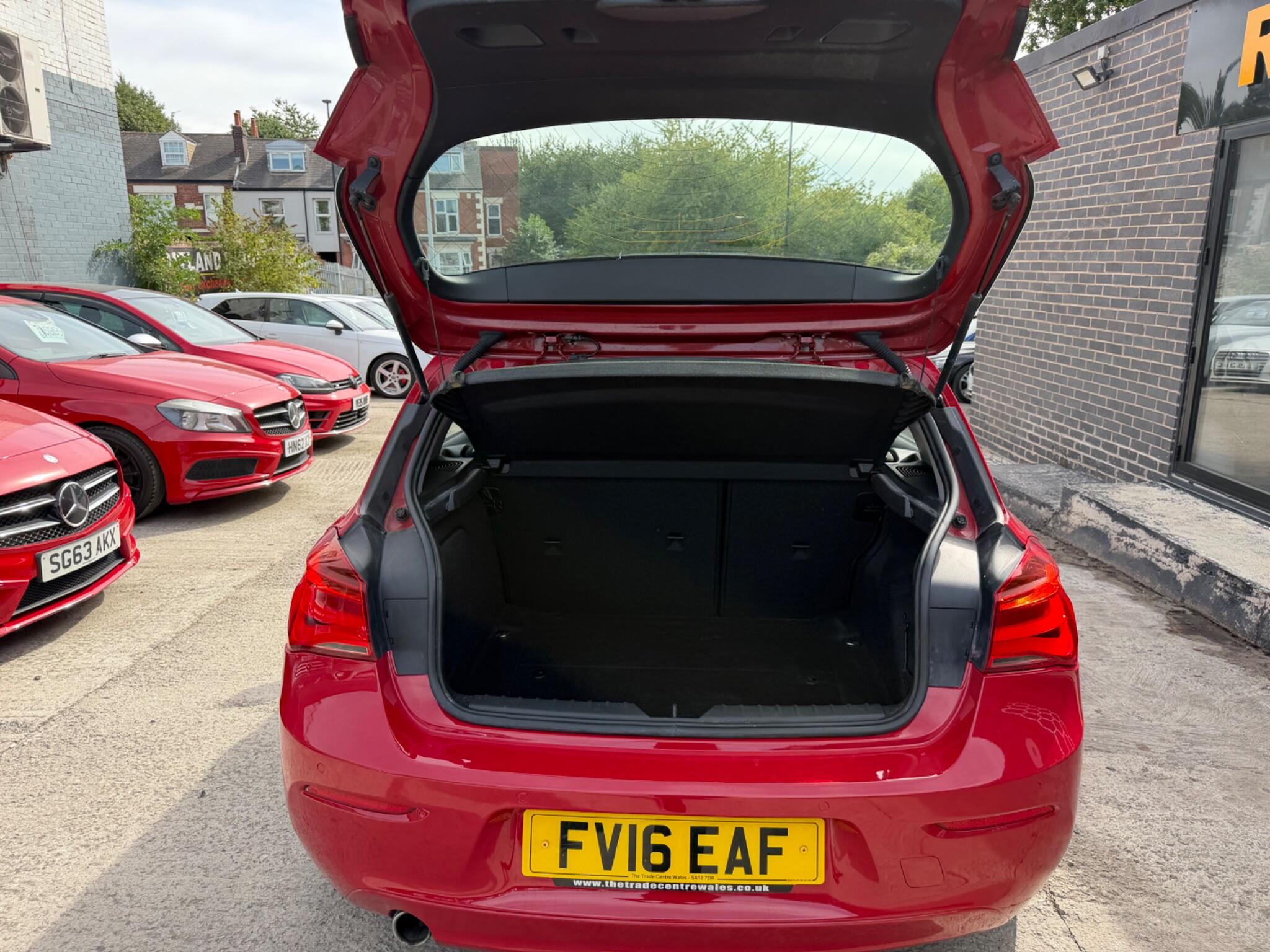 BMW 1 Series view 45