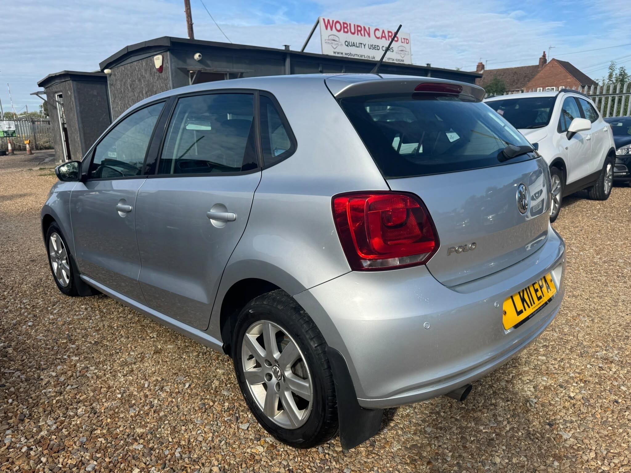 Volkswagen Polo view 4