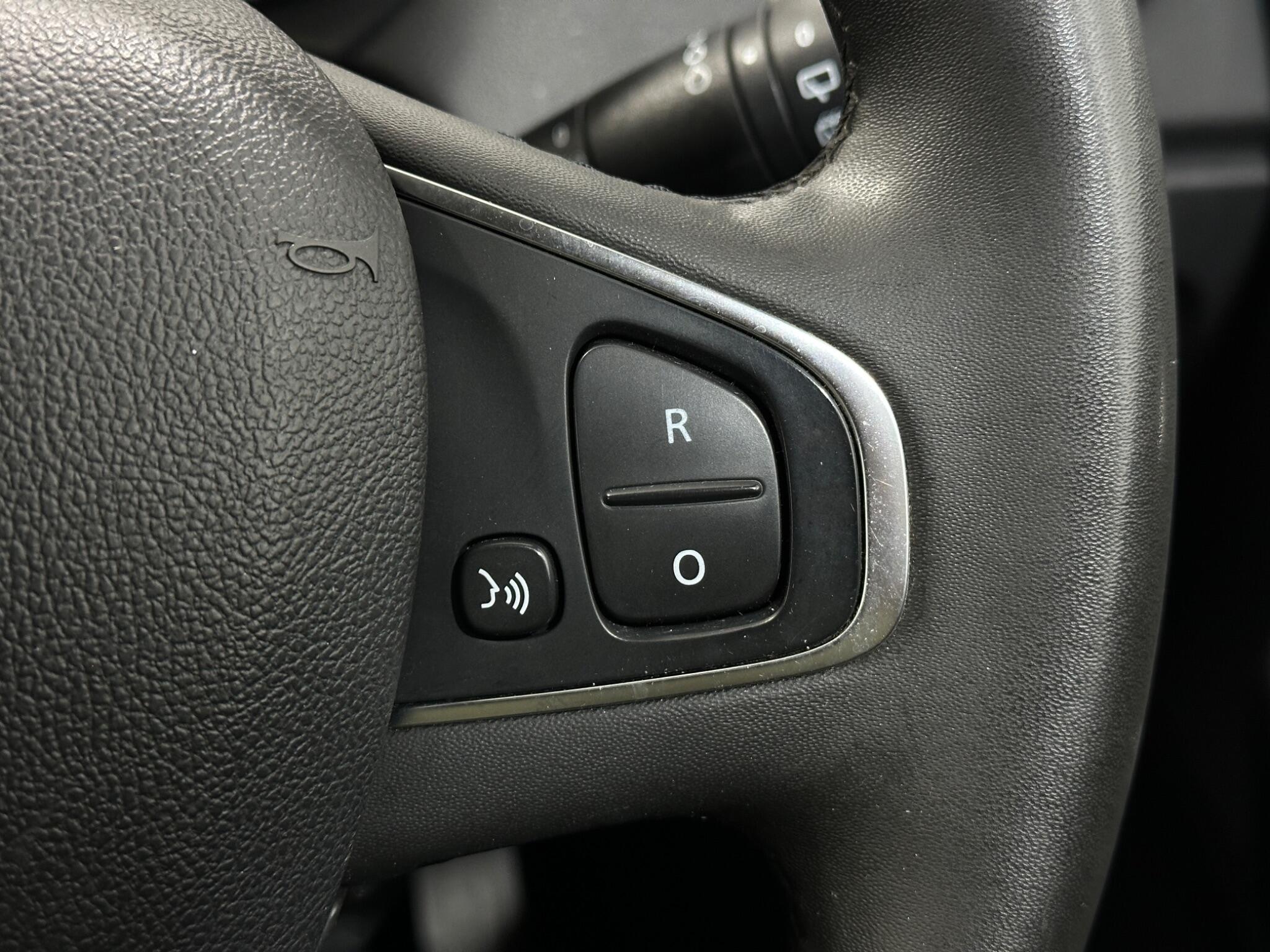 Renault Captur view 15