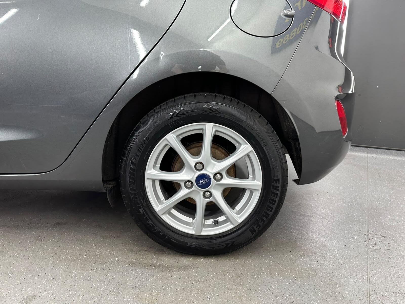 Ford Fiesta view 16