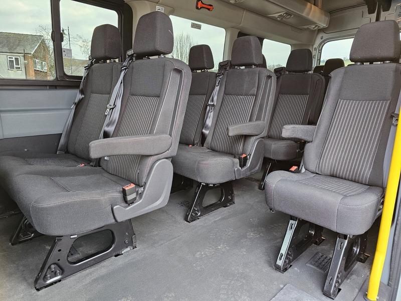 2018 Ford Transit 2.2 TDCi 460 HDT Trend Minibus 5dr Diesel Manual L4 H3 (18 seats) (196 g/km, 123 bhp) • 16,832 miles image 12