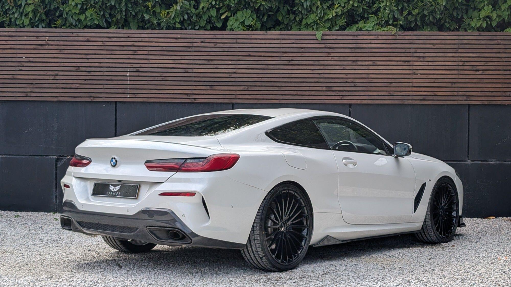 BMW 8 Series view 6
