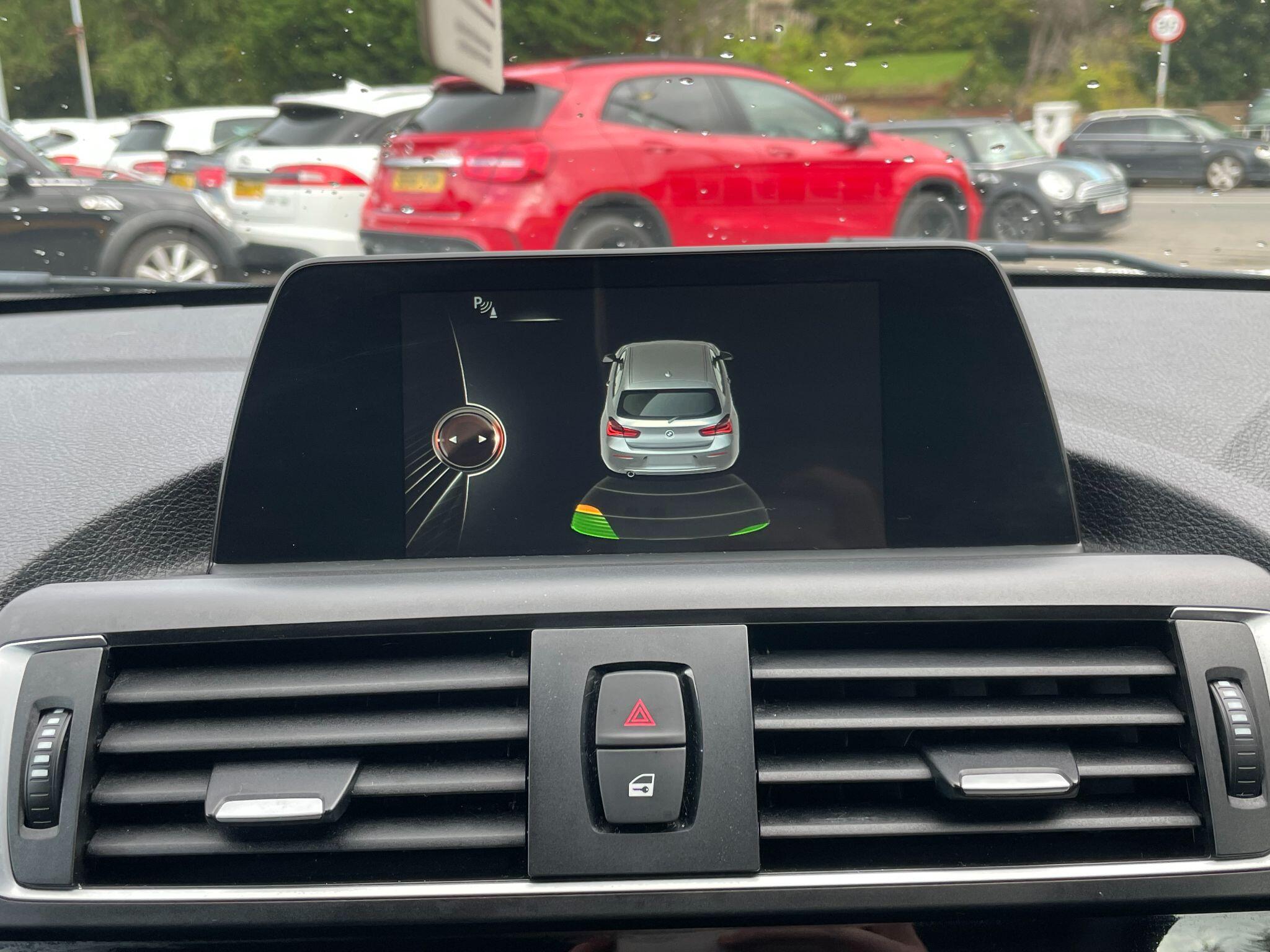 BMW 1 Series view 23