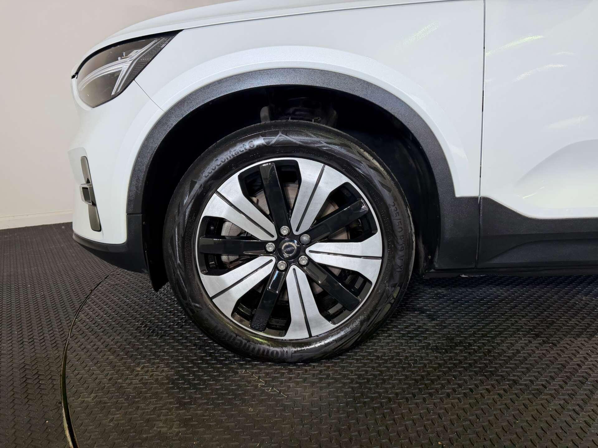Volvo XC40 view 63