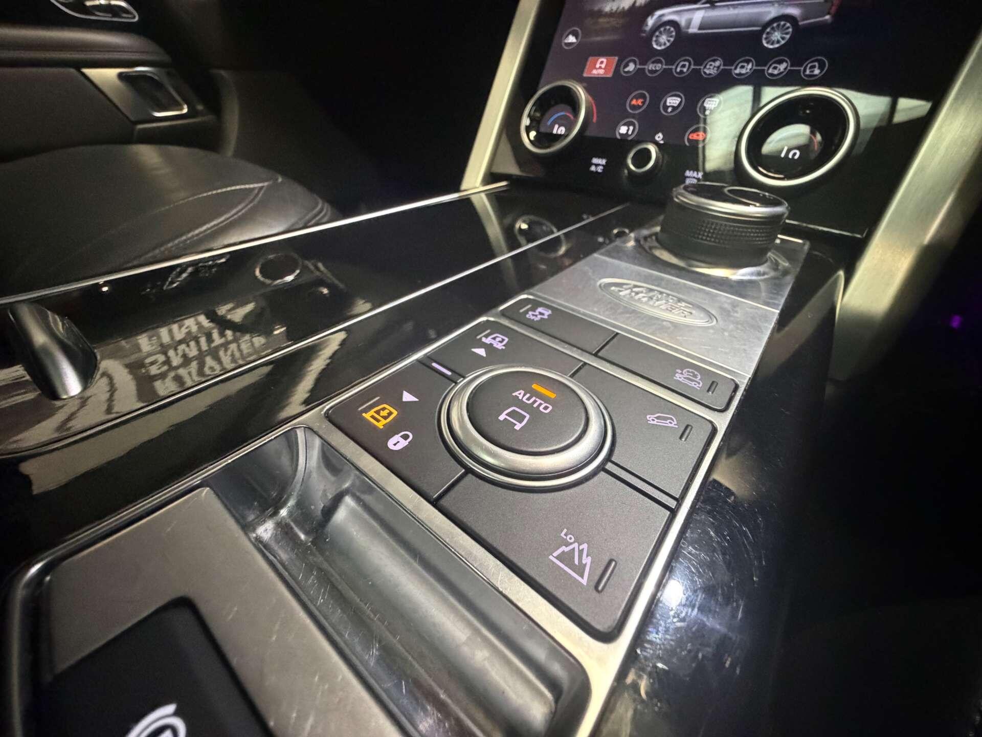 Land Rover Range Rover view 19