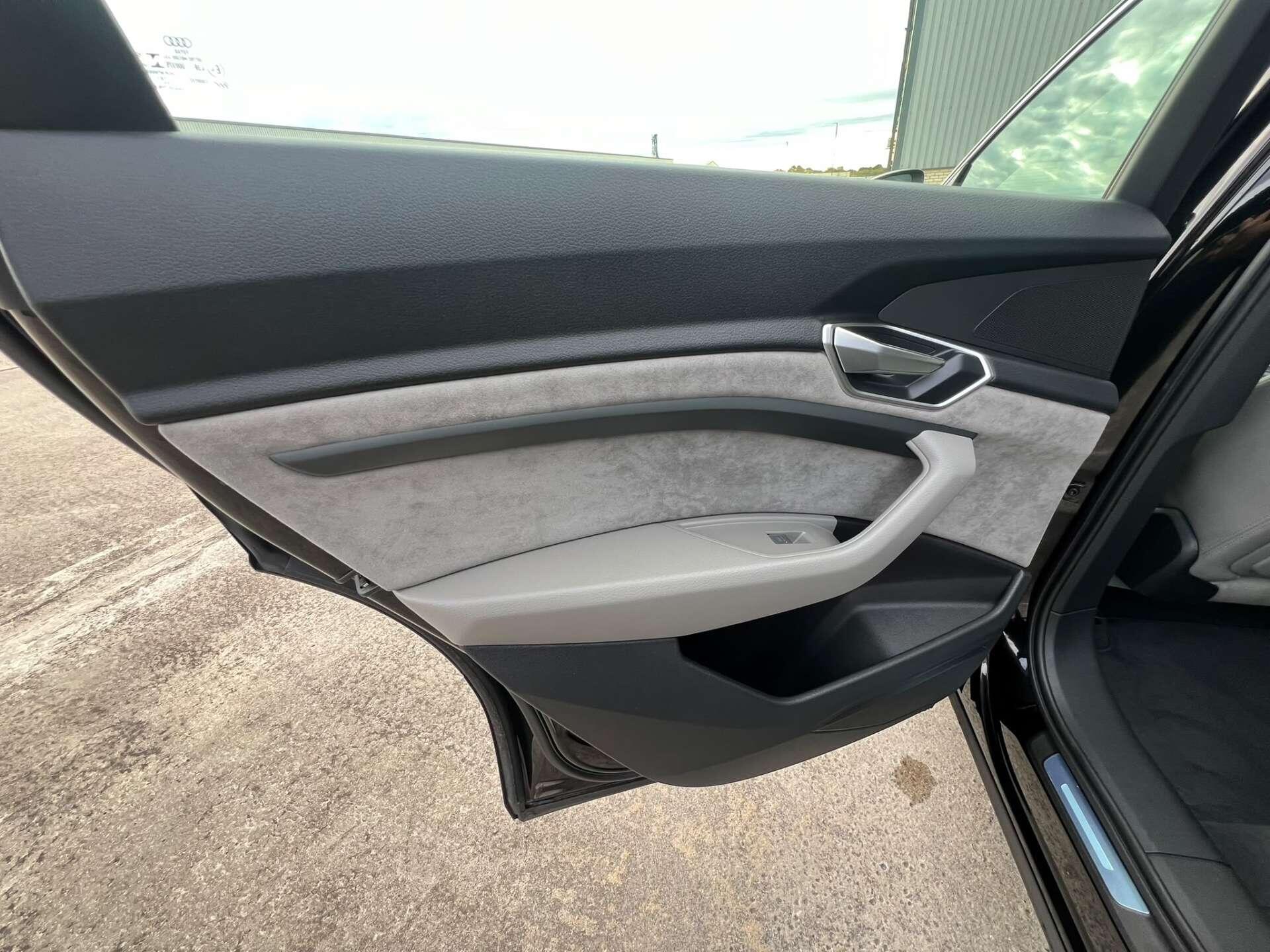 Audi E-Tron view 51
