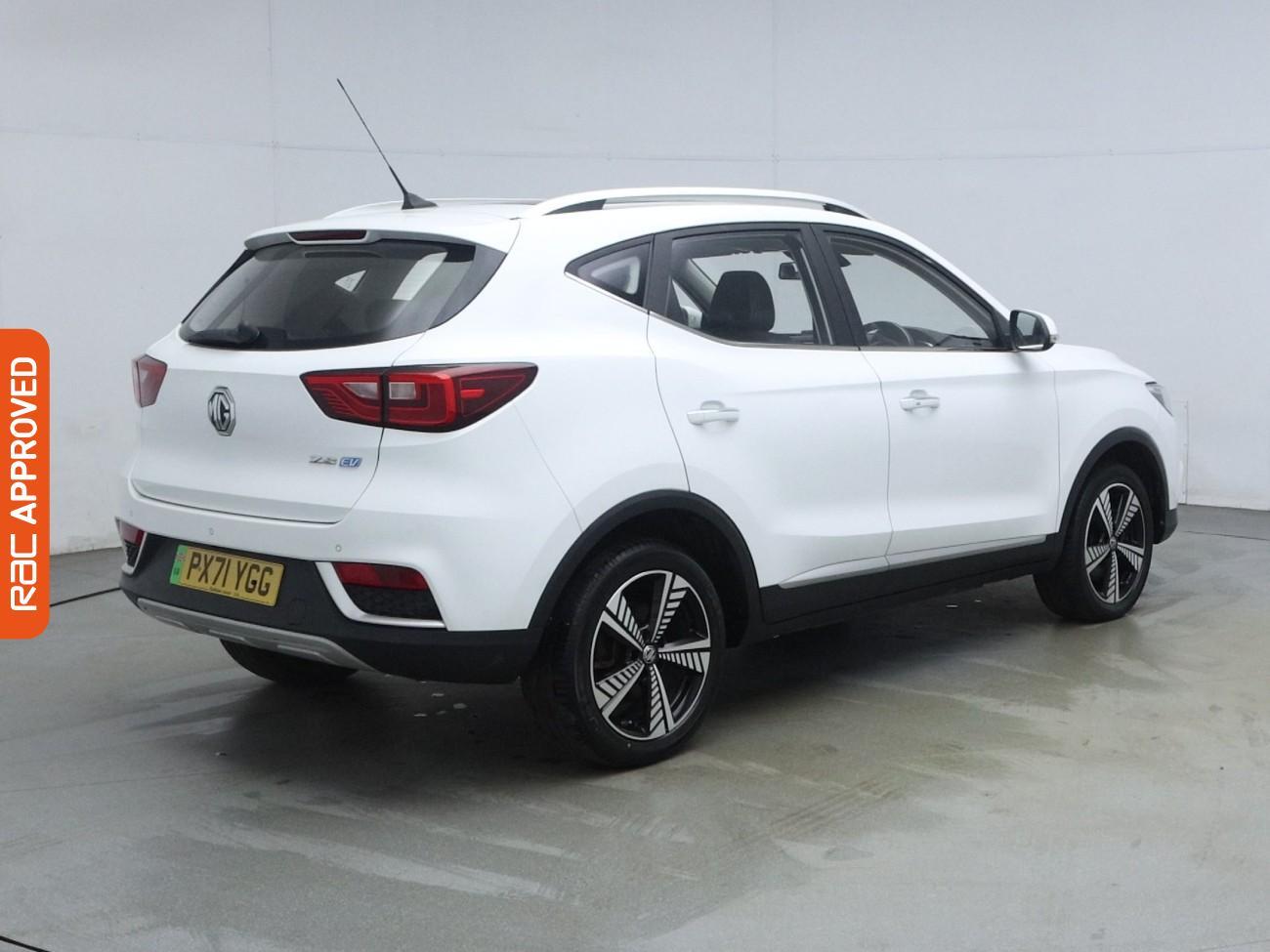 MG ZS view 33