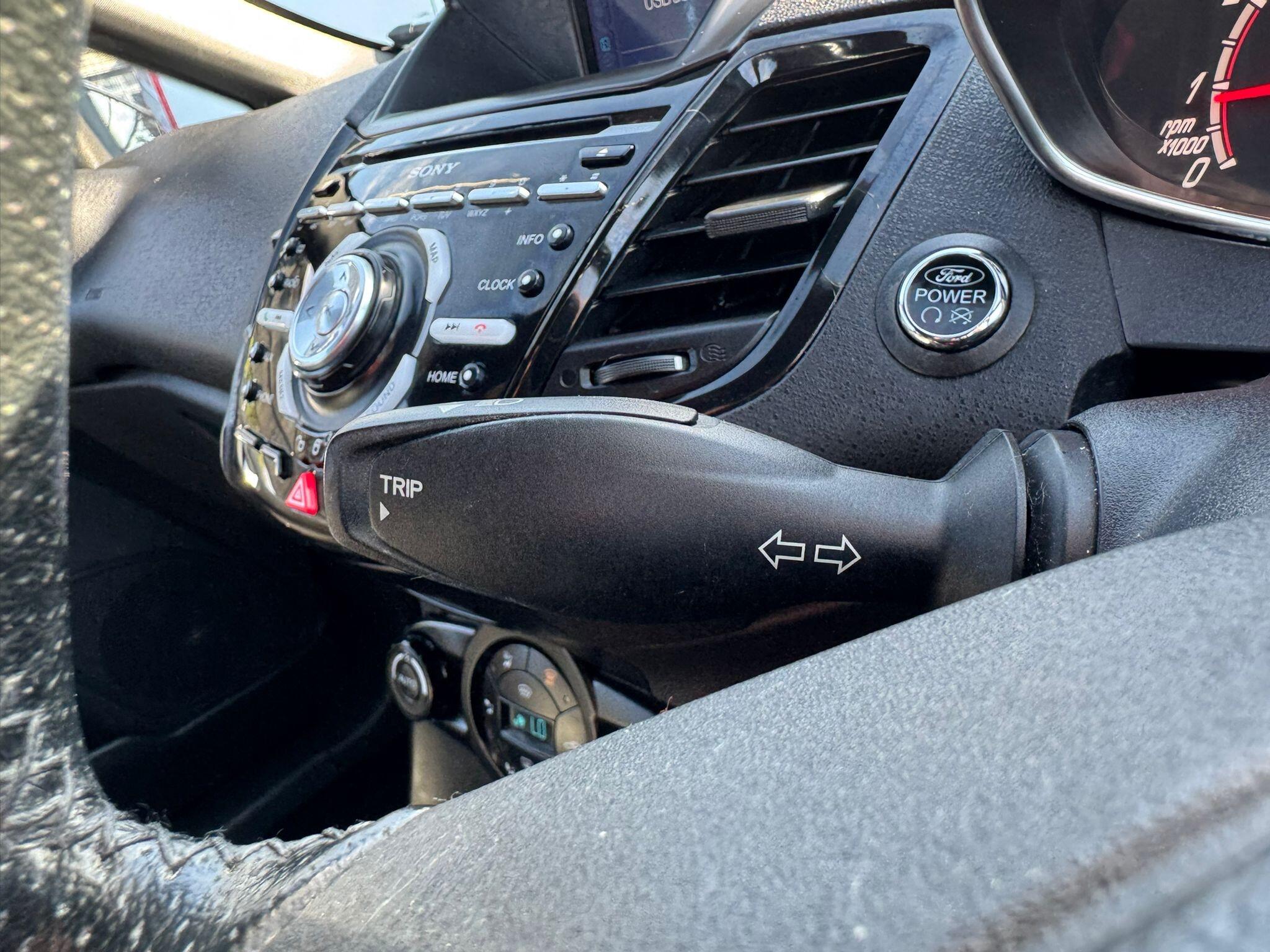 Ford Fiesta view 70