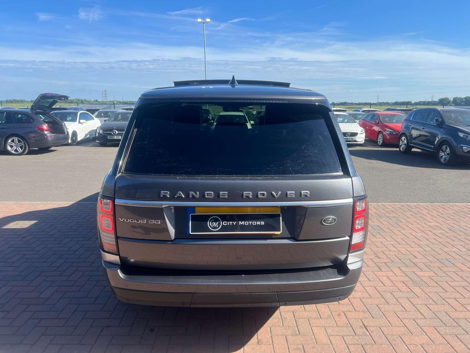 Land Rover Range Rover view 9