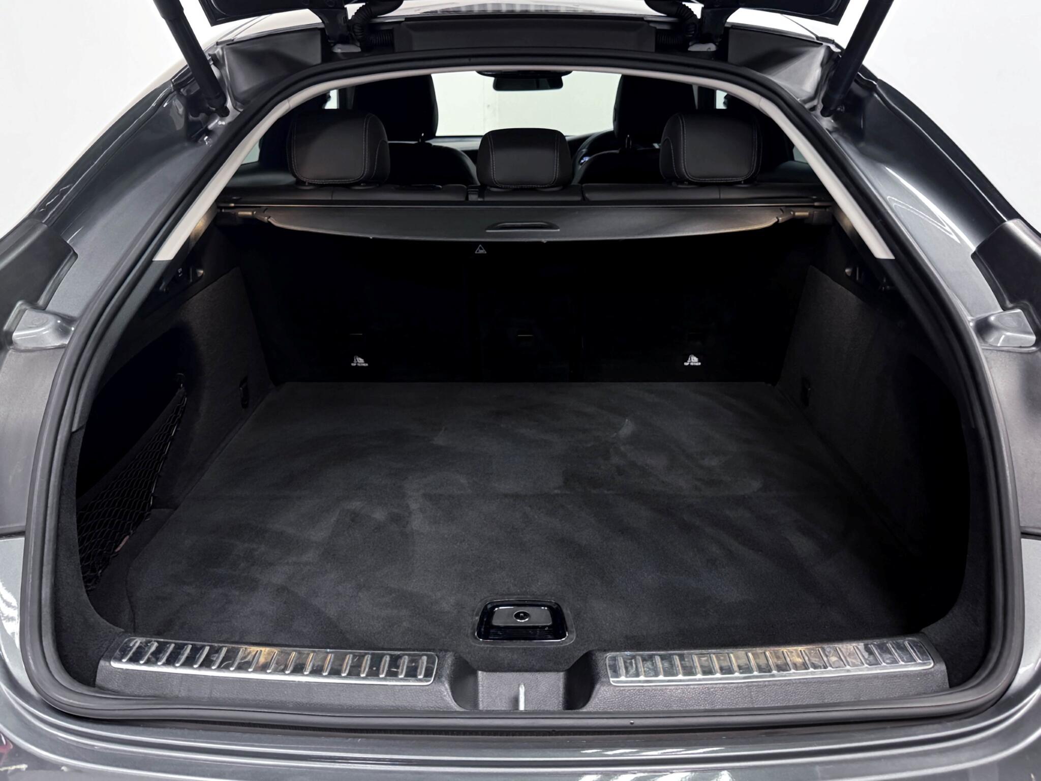 Mercedes-Benz GLC view 7