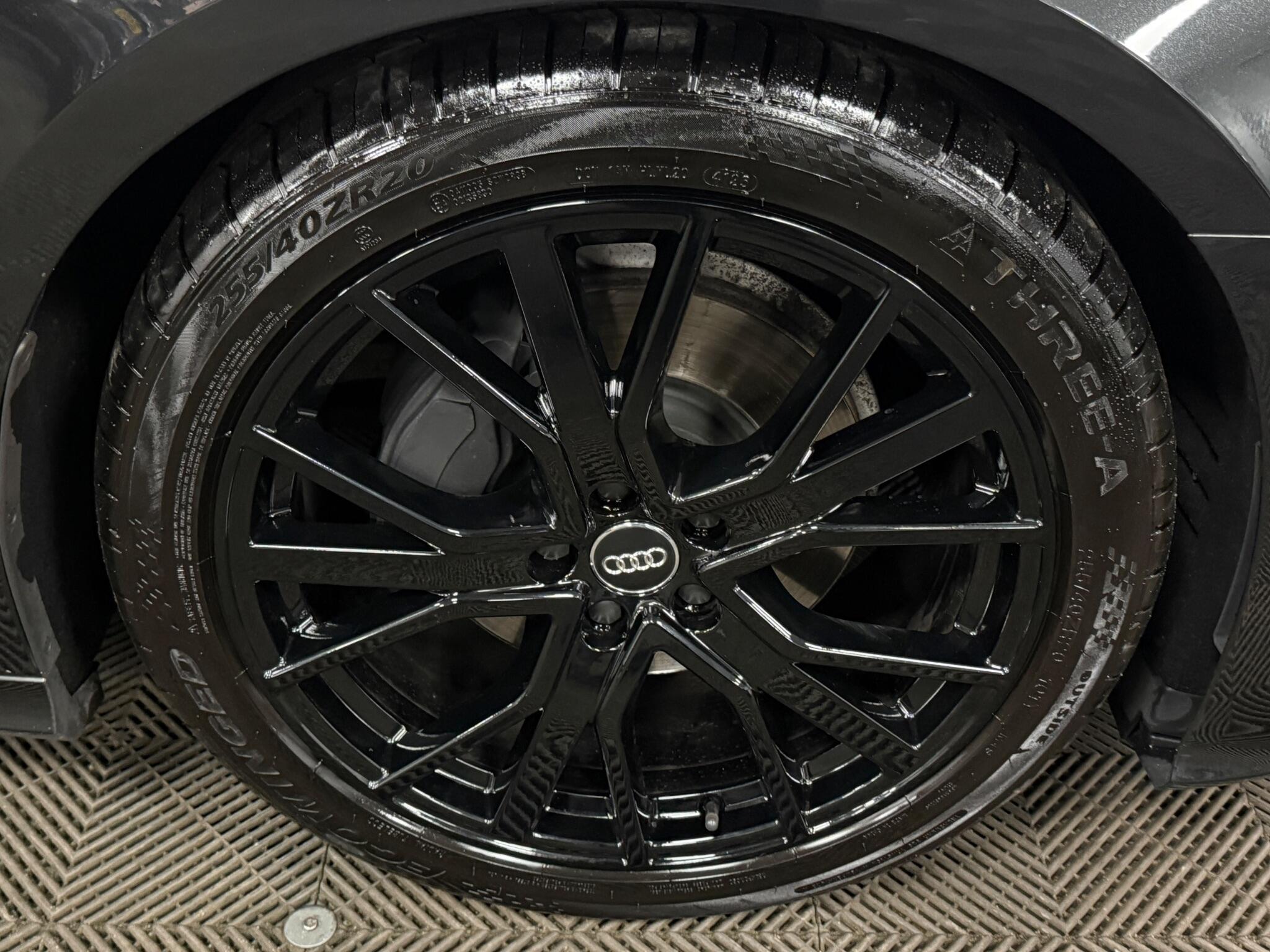 Audi A6 view 43