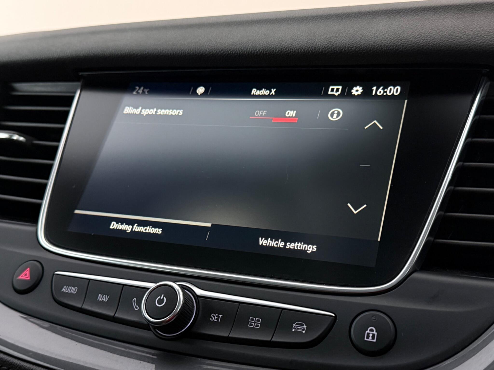 Vauxhall Grandland X view 23