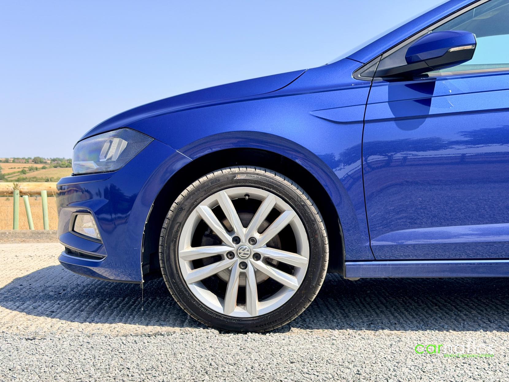 Volkswagen Polo view 9