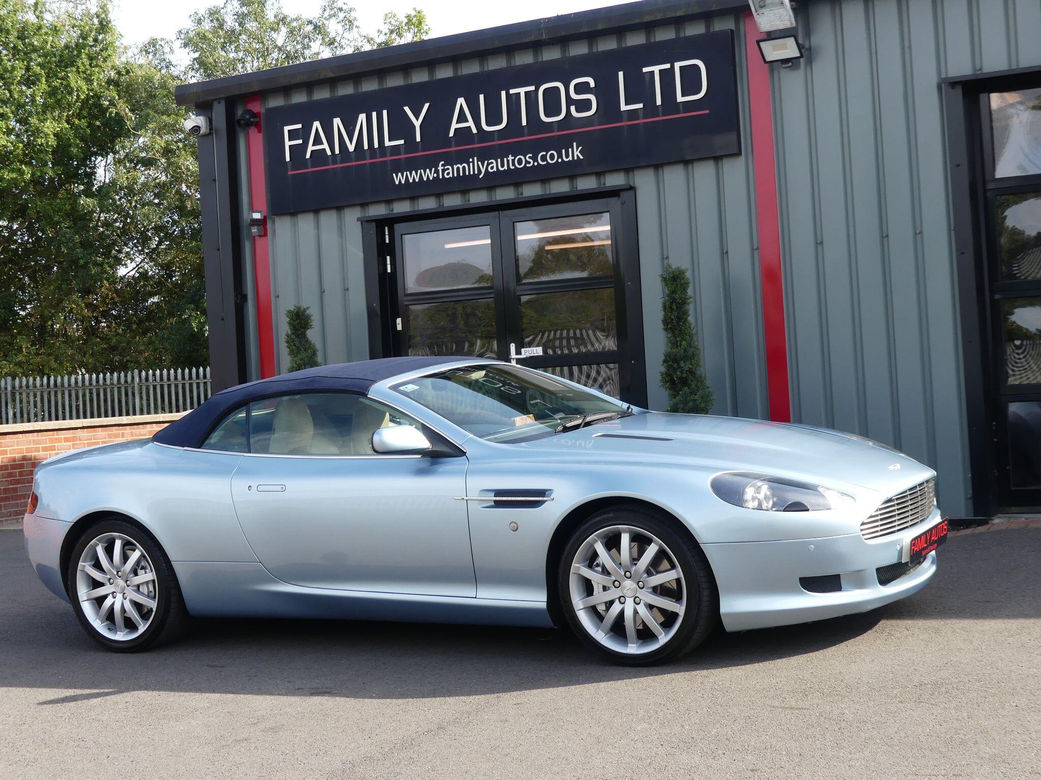 Aston Martin DB9 view 15