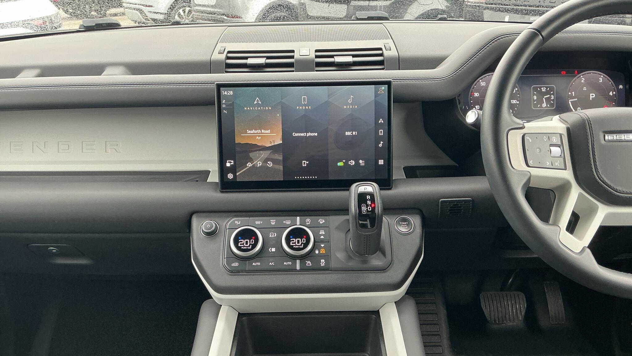 Land Rover Defender view 14