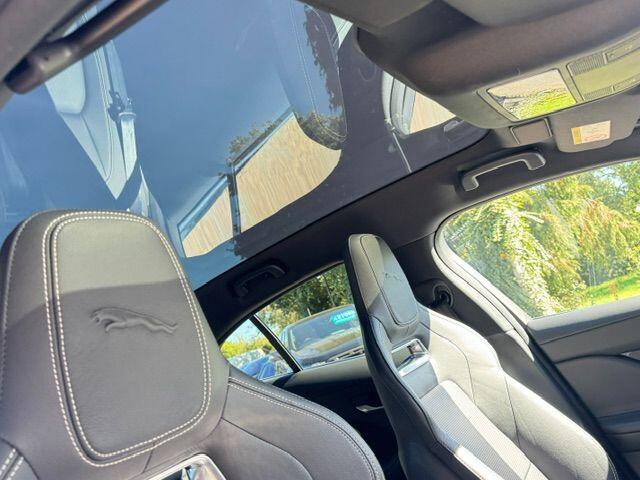 Jaguar I-Pace view 24