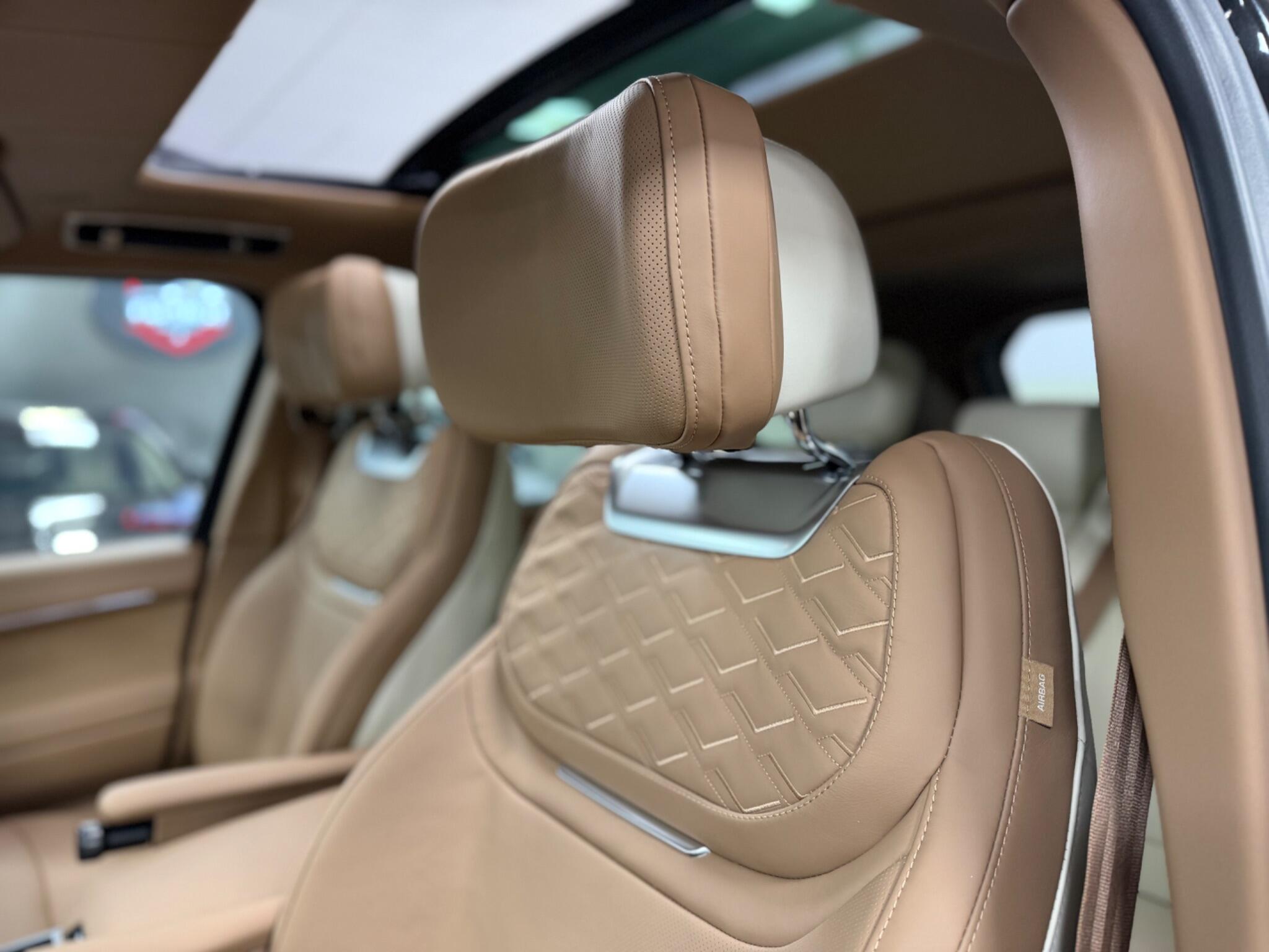 Land Rover Range Rover view 39
