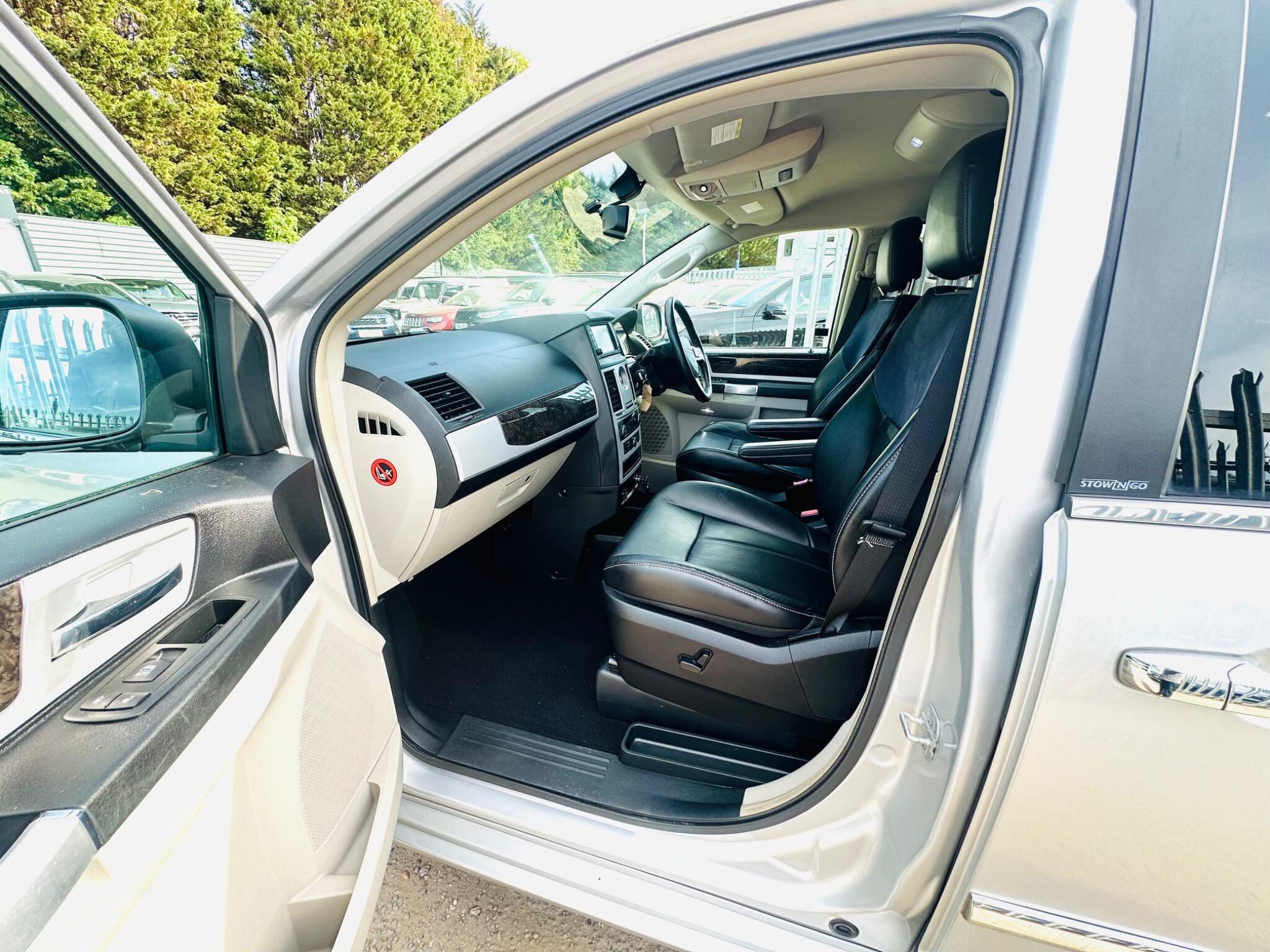 Chrysler Grand Voyager view 47