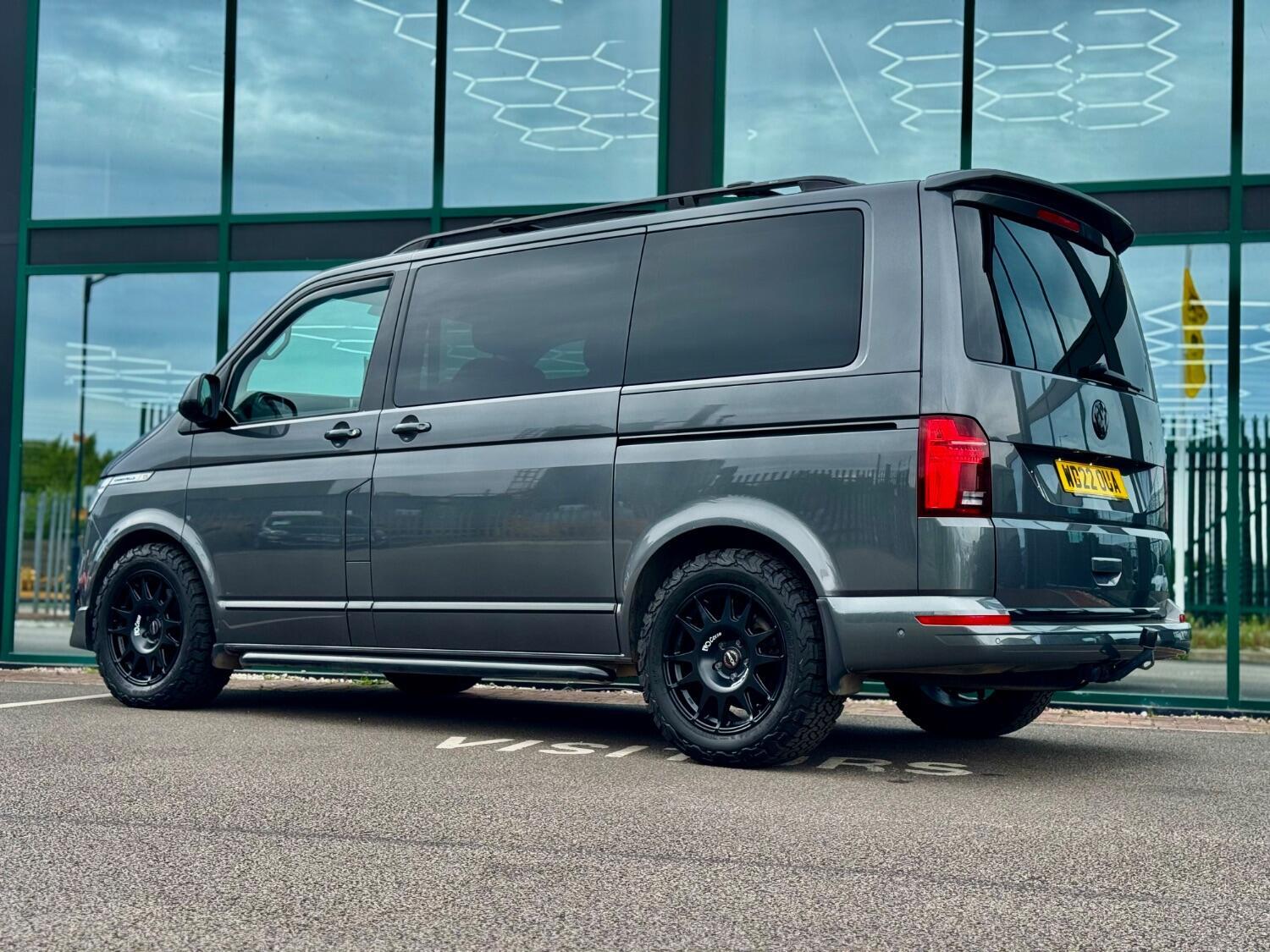 Volkswagen Caravelle view 25