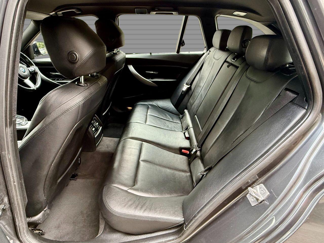 BMW 3 Series view 31