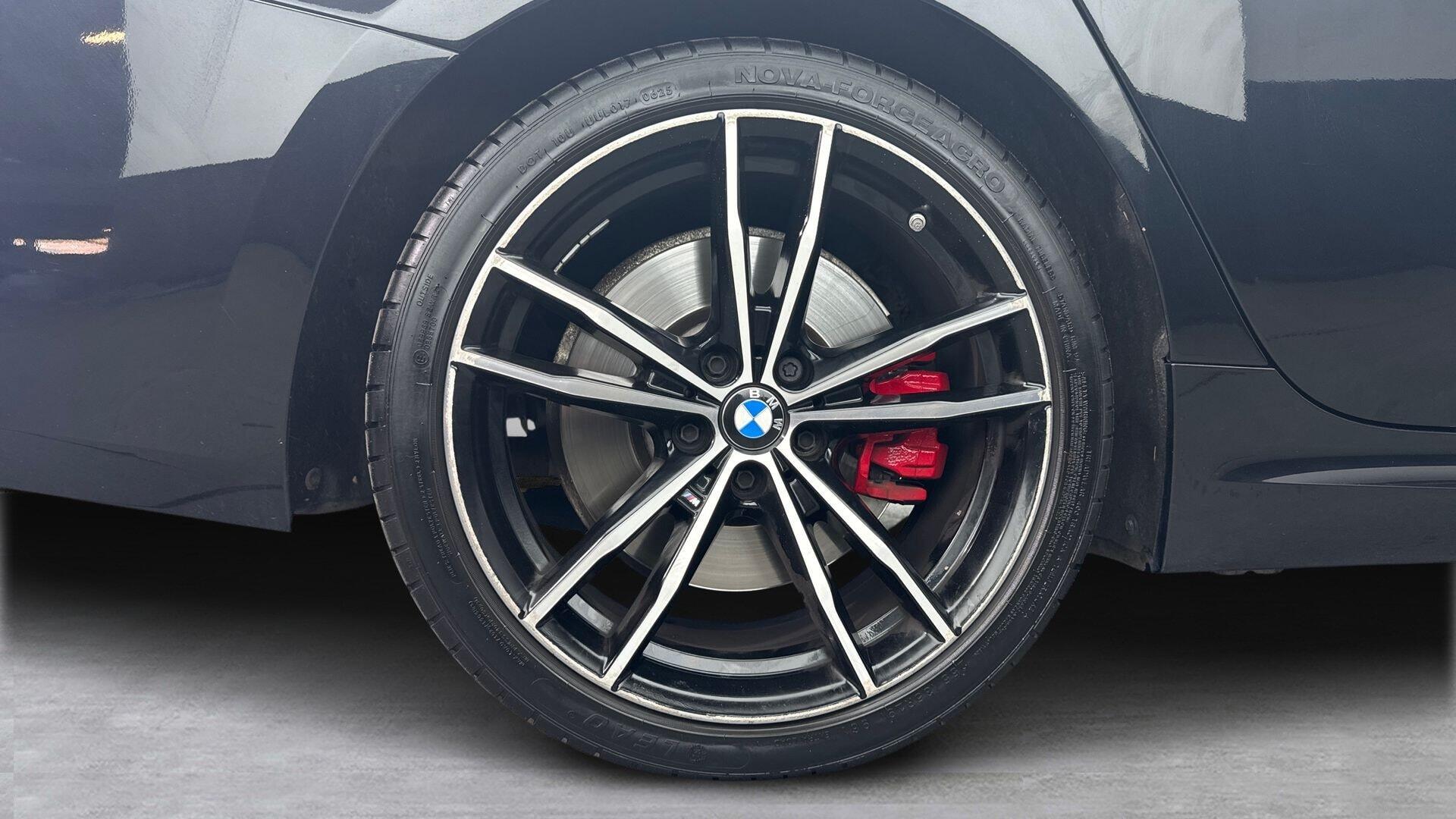 BMW 3 Series view 14