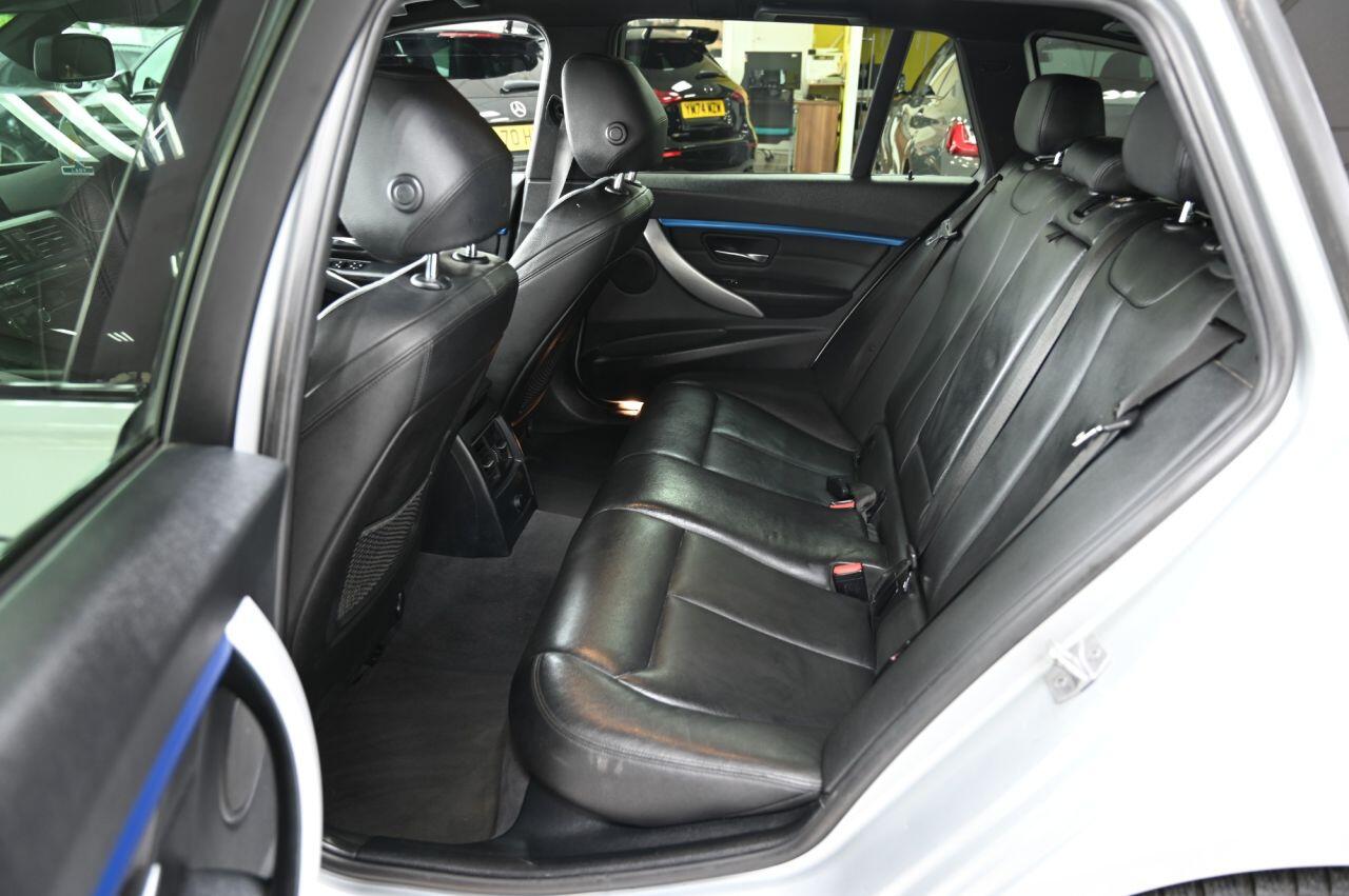 BMW 3 Series view 15