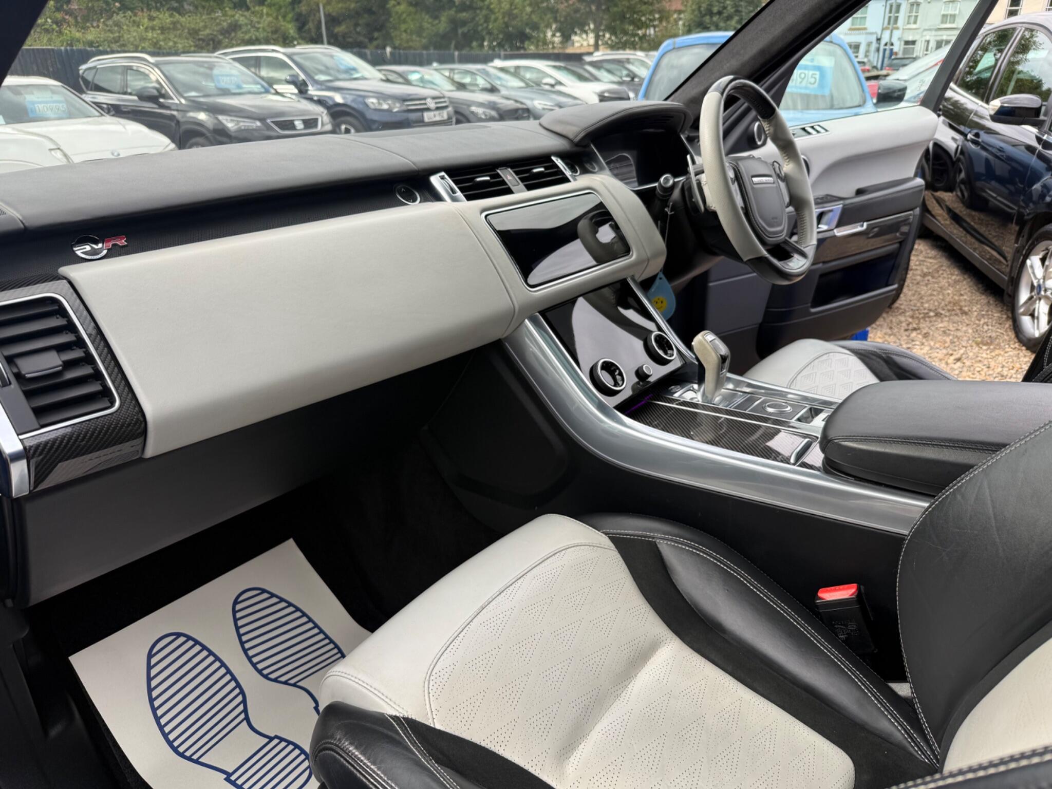 Land Rover Range Rover Sport view 16