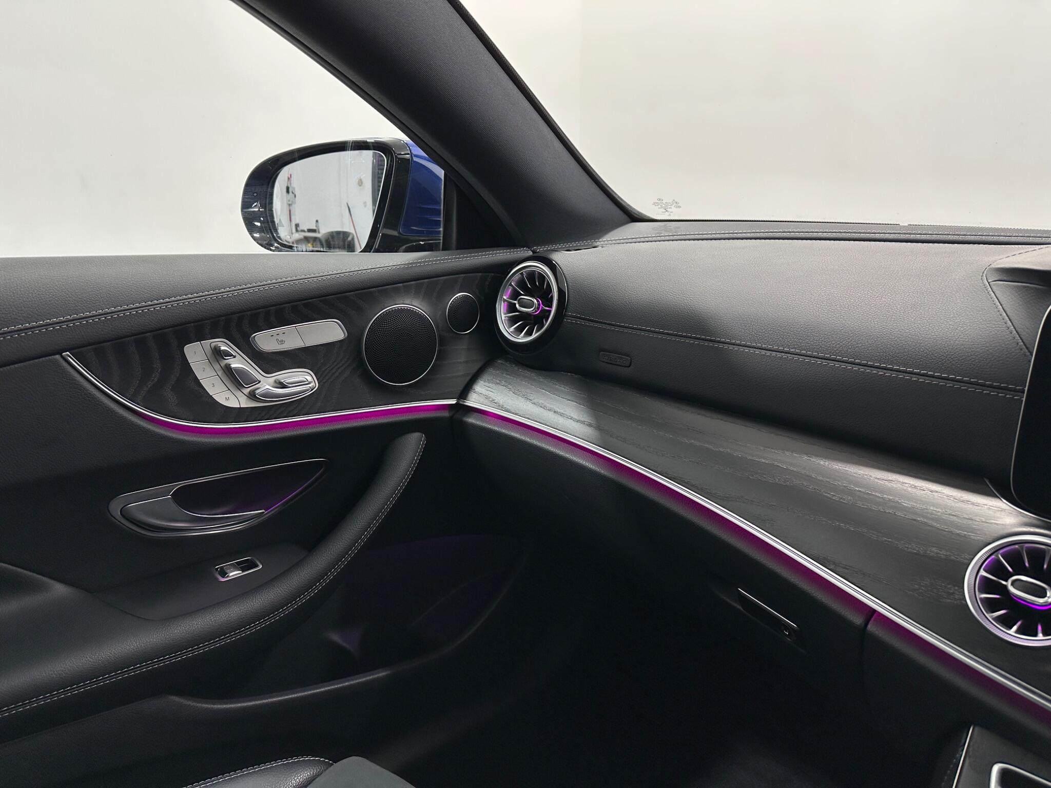 Mercedes-Benz E-Class view 28