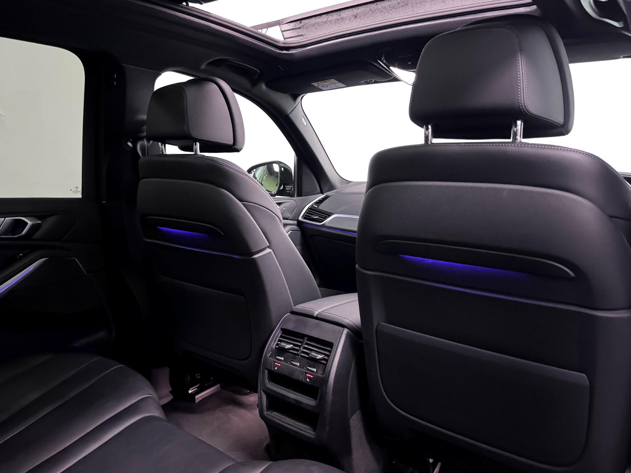 BMW X5 view 18