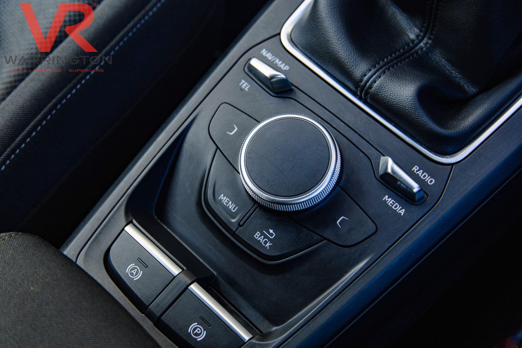 Audi Q2 view 20