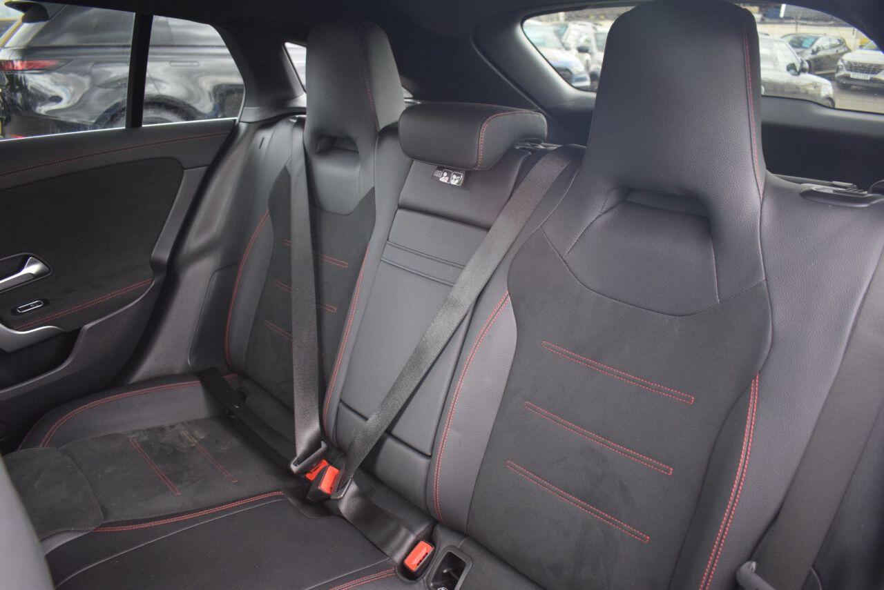 Mercedes-Benz Cla view 14