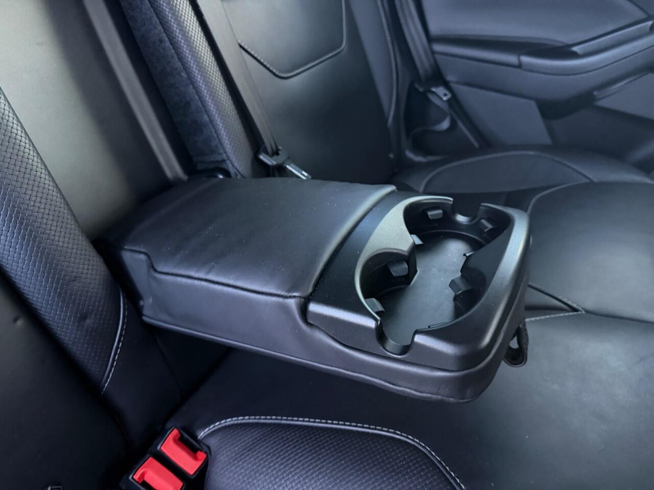 Ford Focus view 13