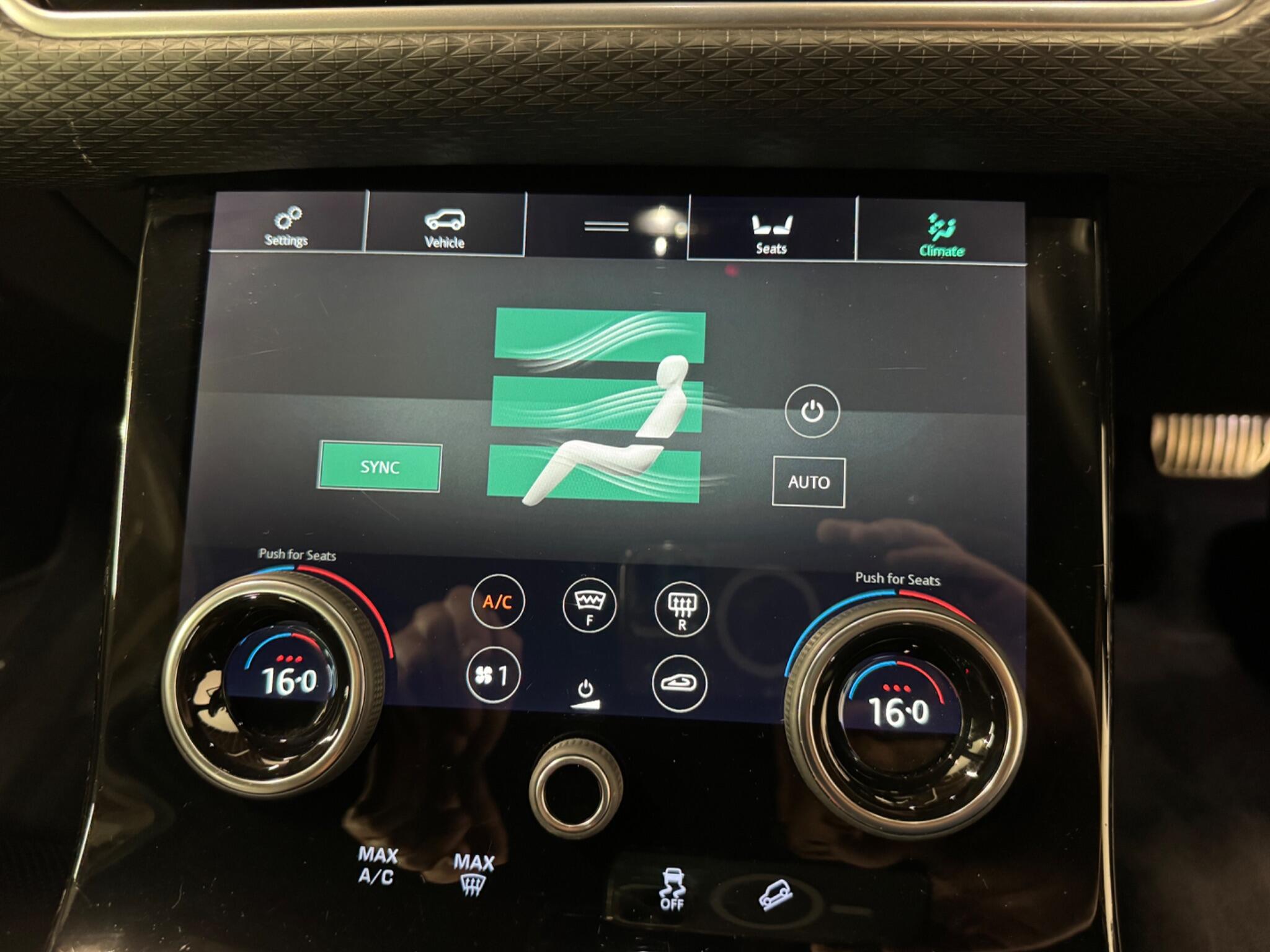 Land Rover Range Rover Velar view 22