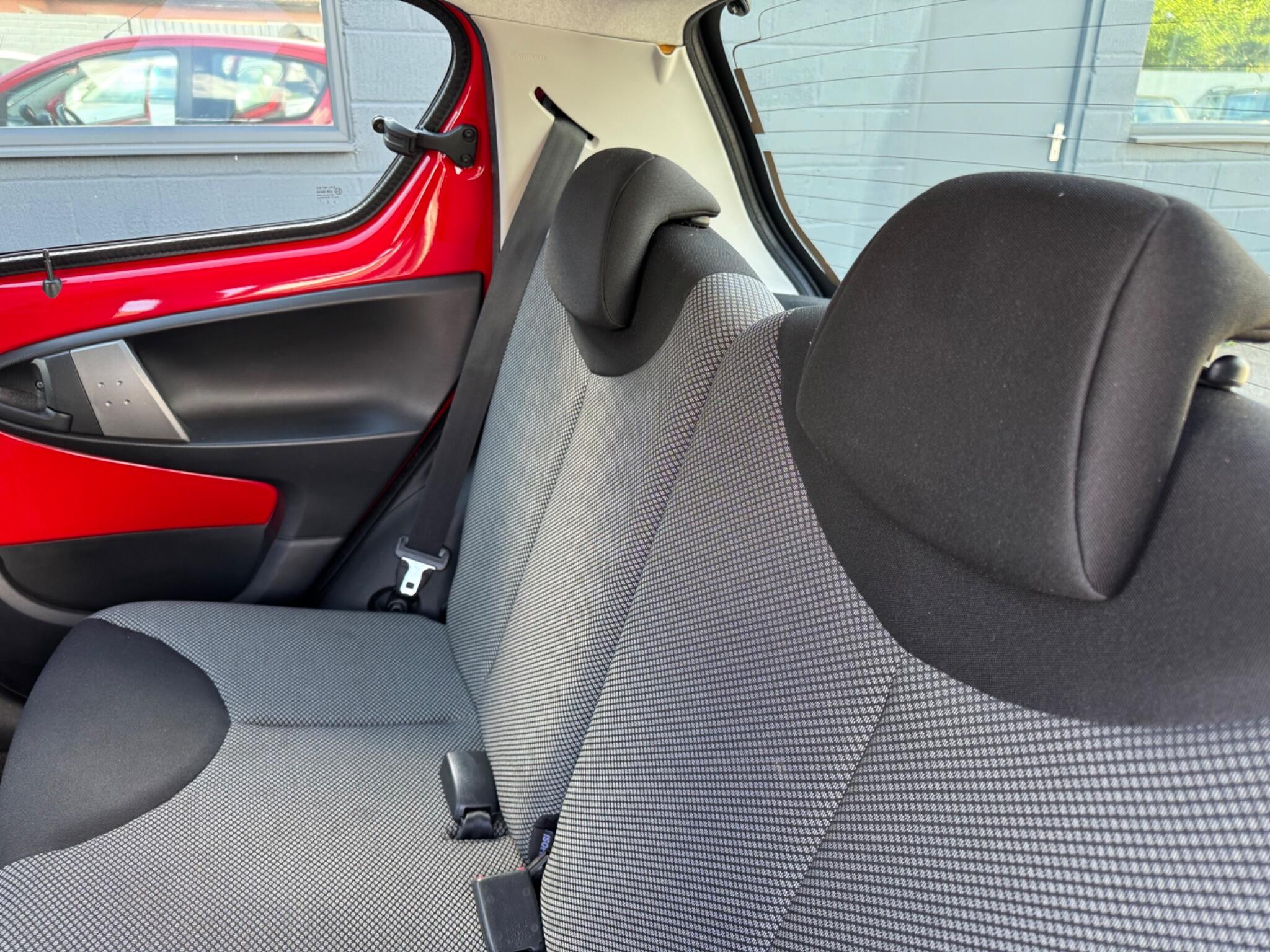 Toyota Aygo view 17