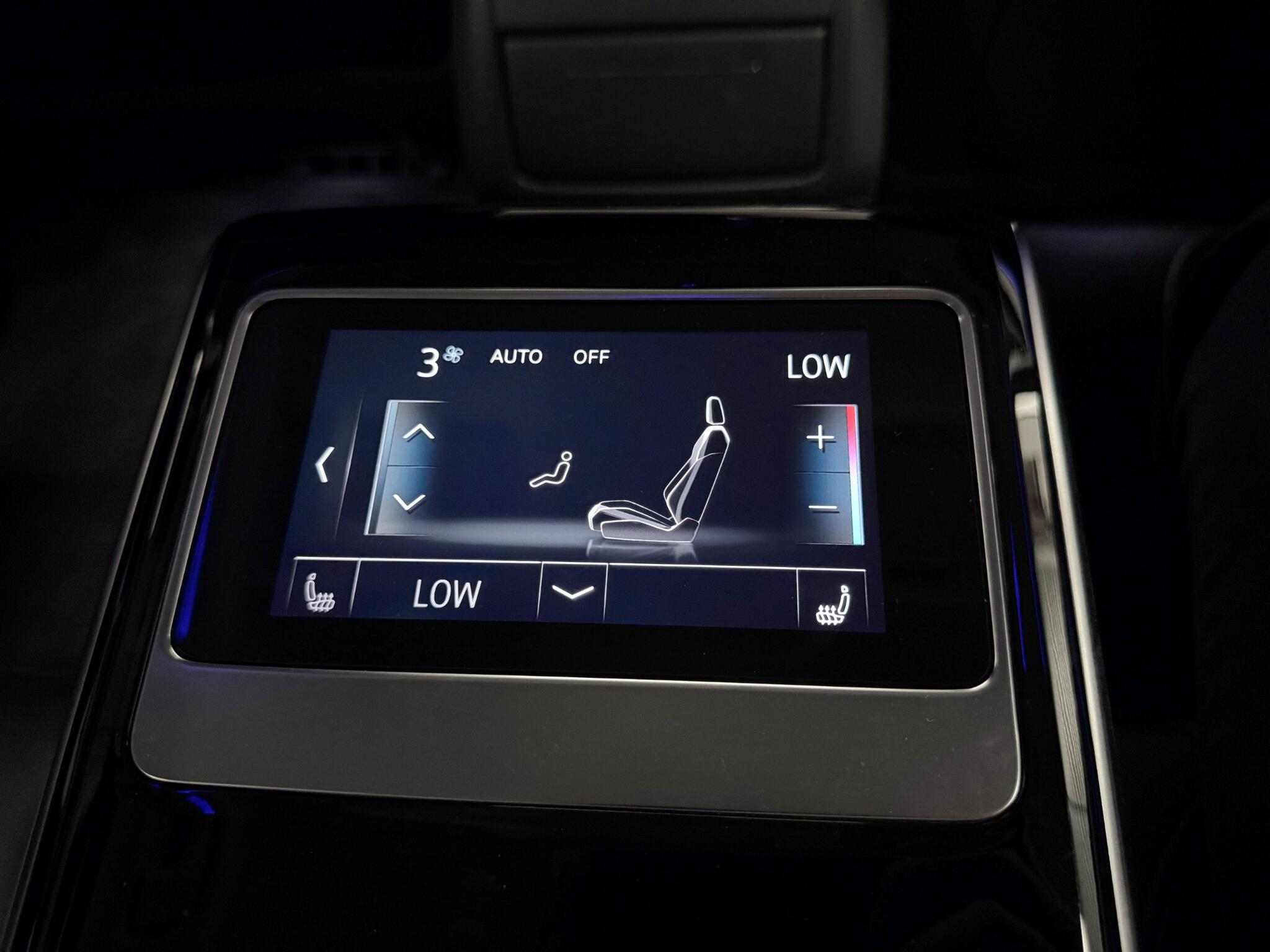 Audi A8 view 41