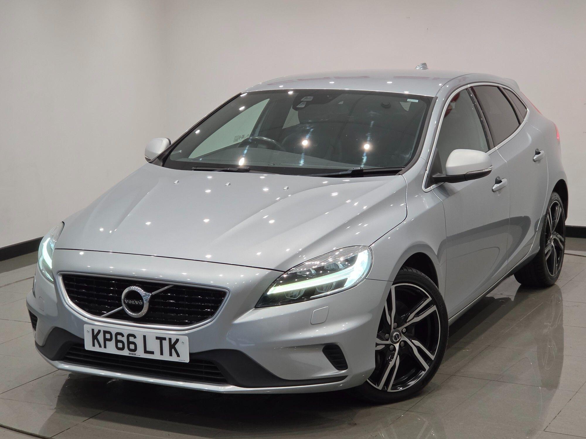 Volvo V40 view 55