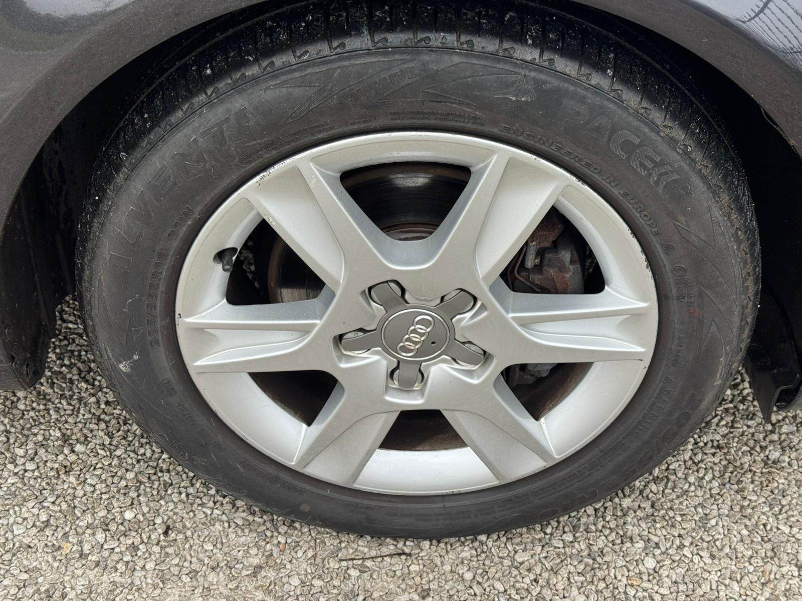 2010 Audi A3 image 25