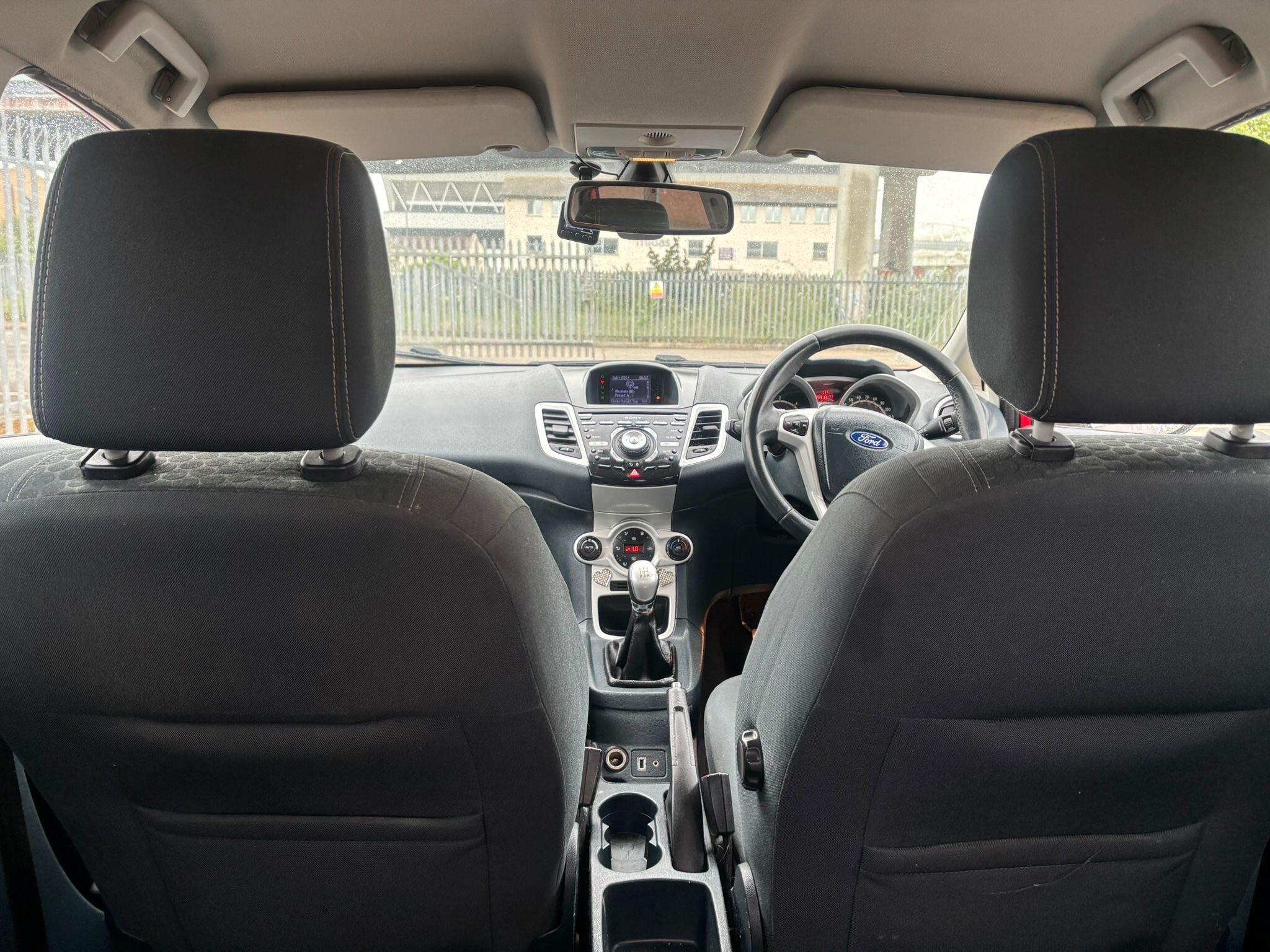 Ford Fiesta view 22