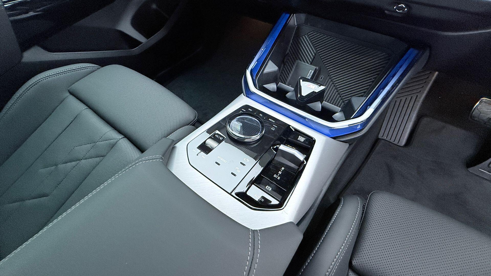 BMW X3 view 10