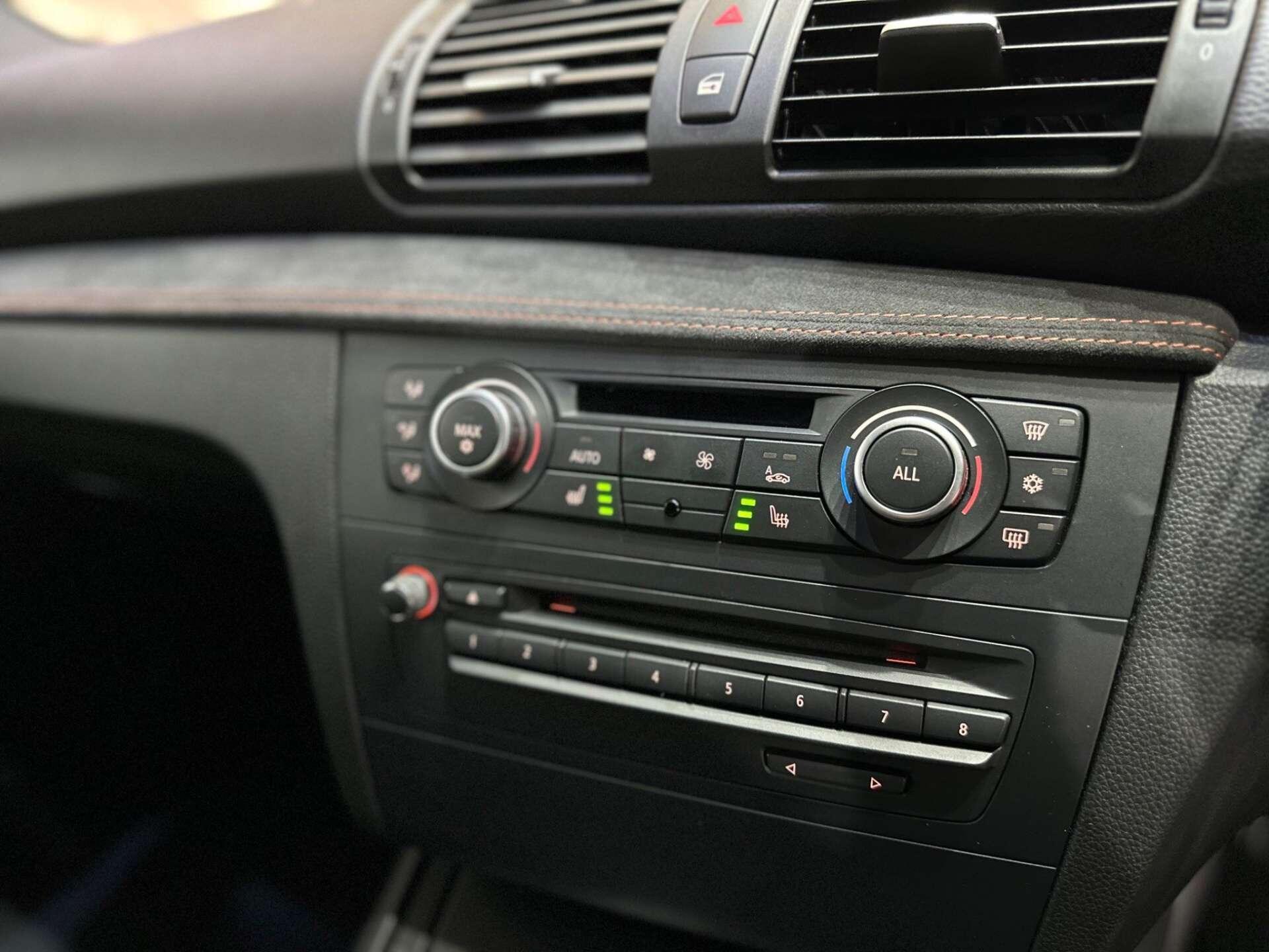 BMW 1 Series view 12