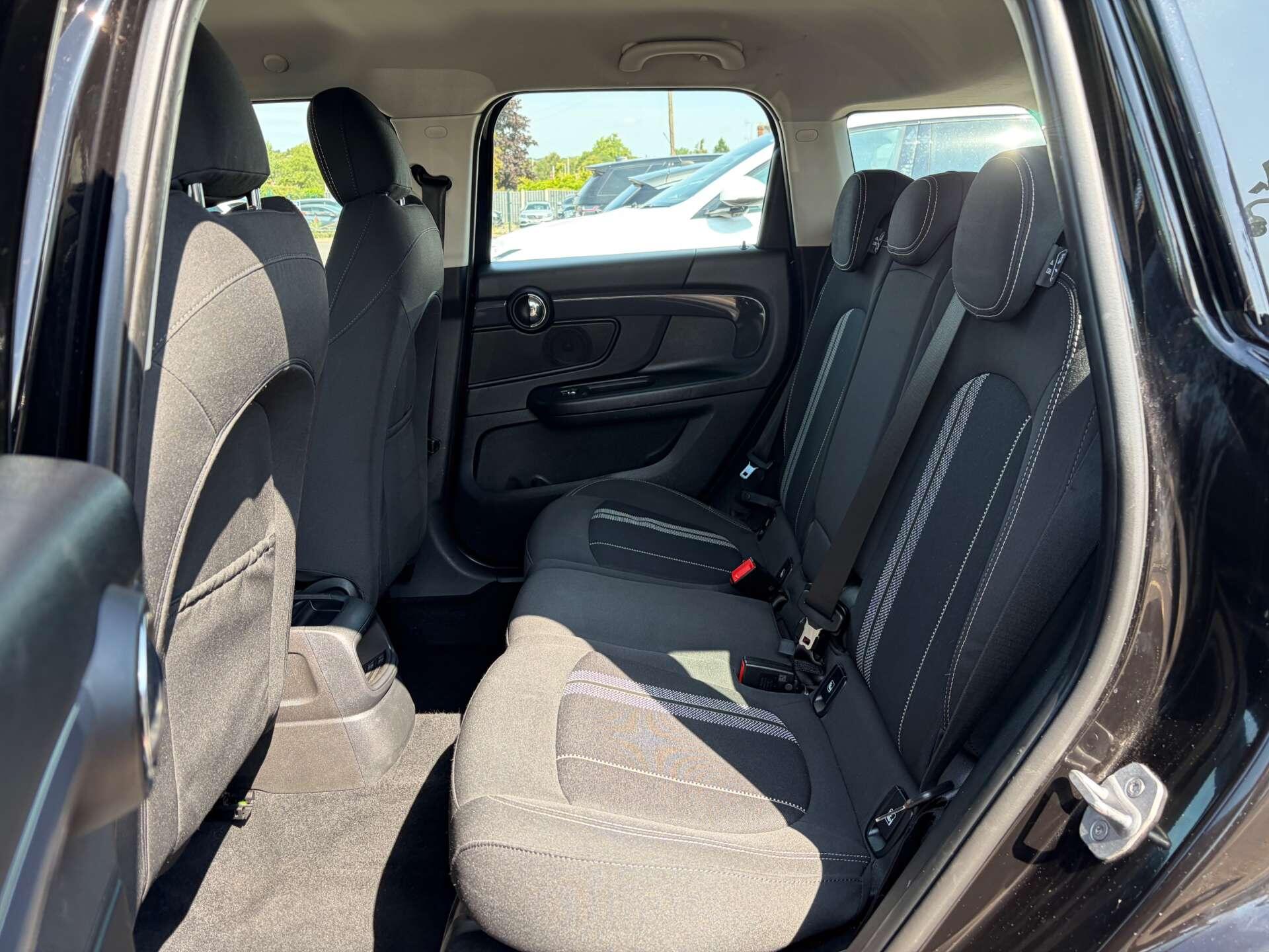 Mini Countryman view 20