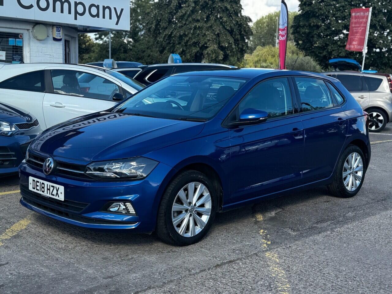 Volkswagen Polo view 6