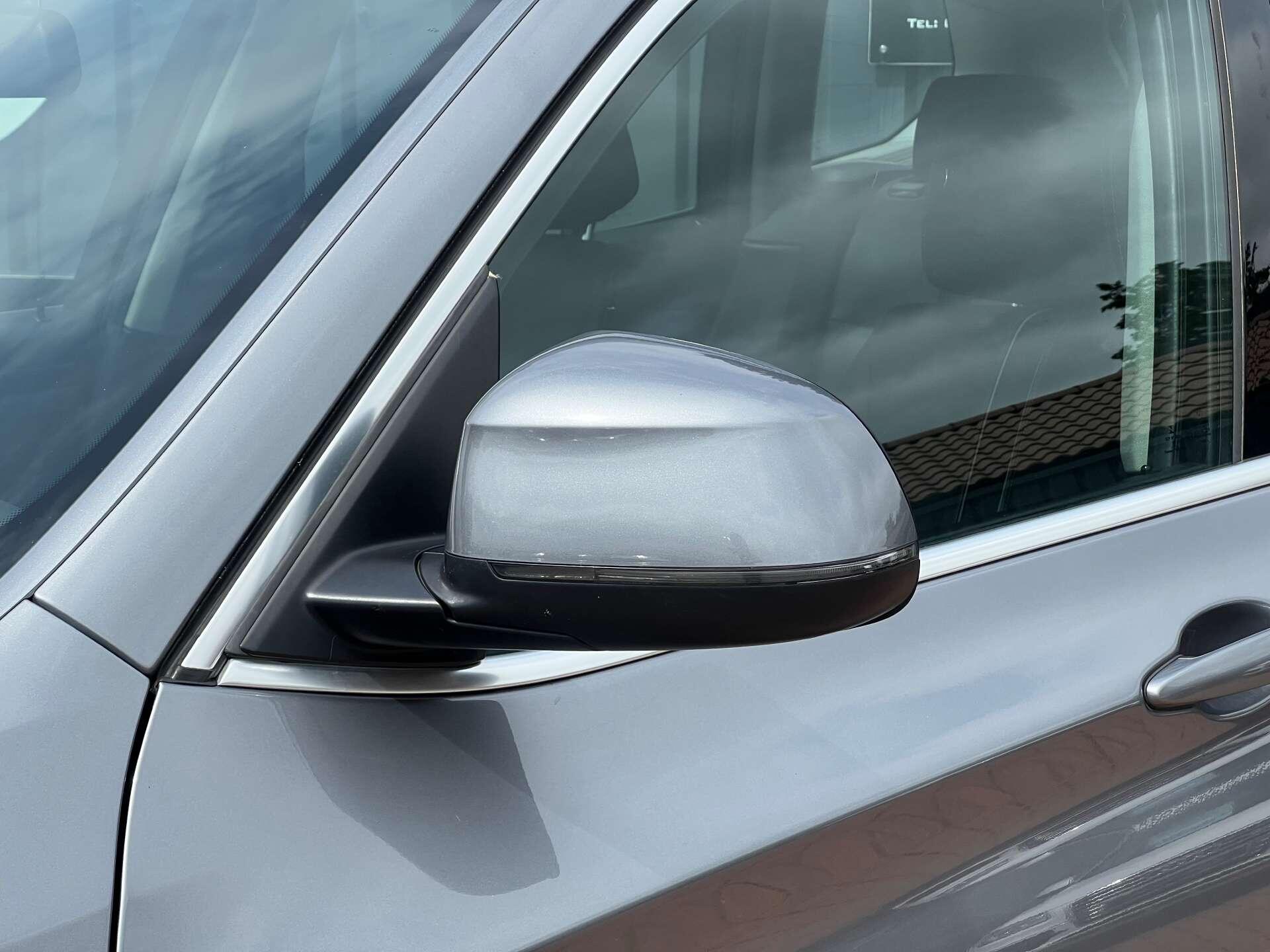BMW X3 view 16