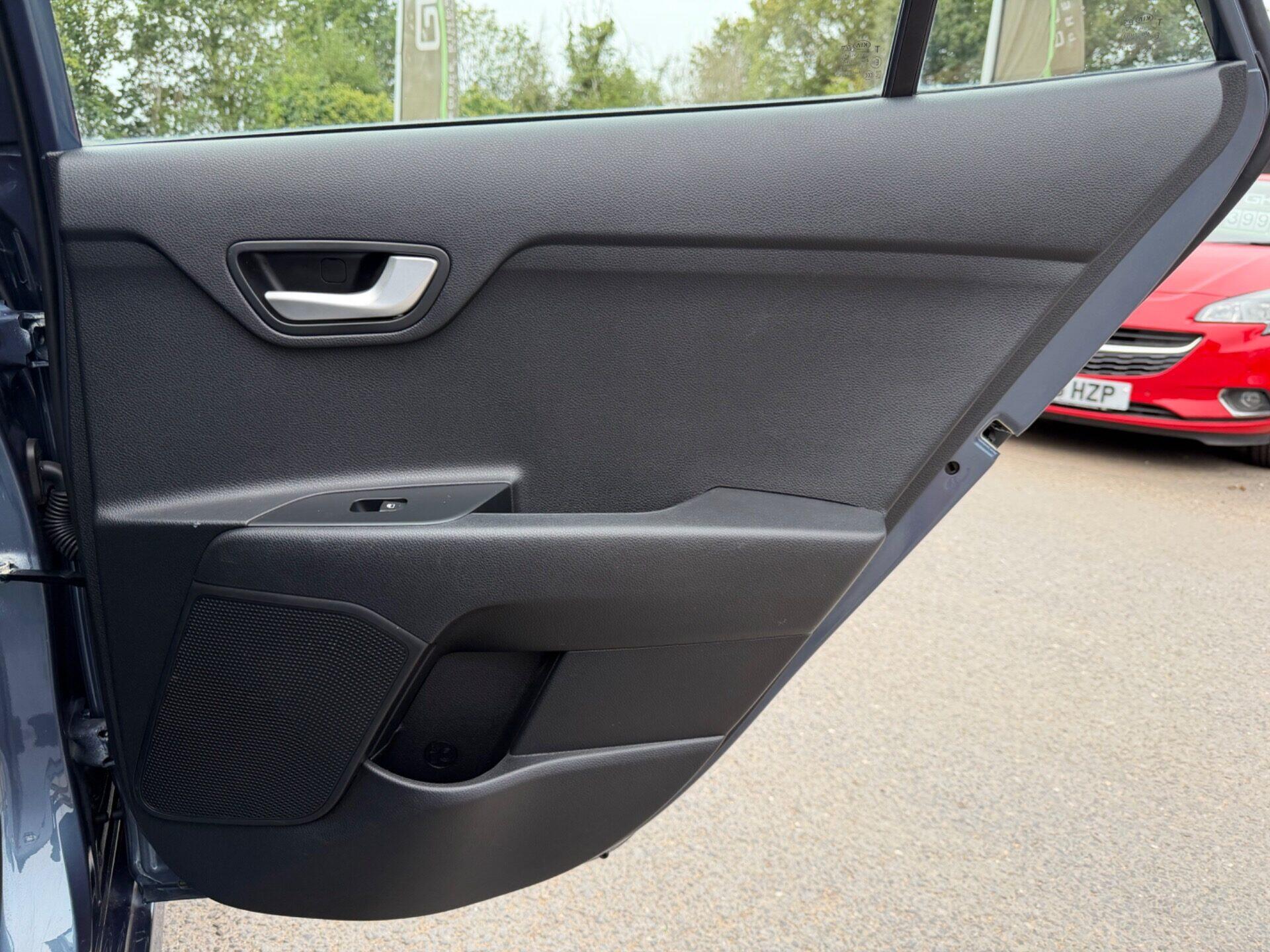 Kia Rio view 31