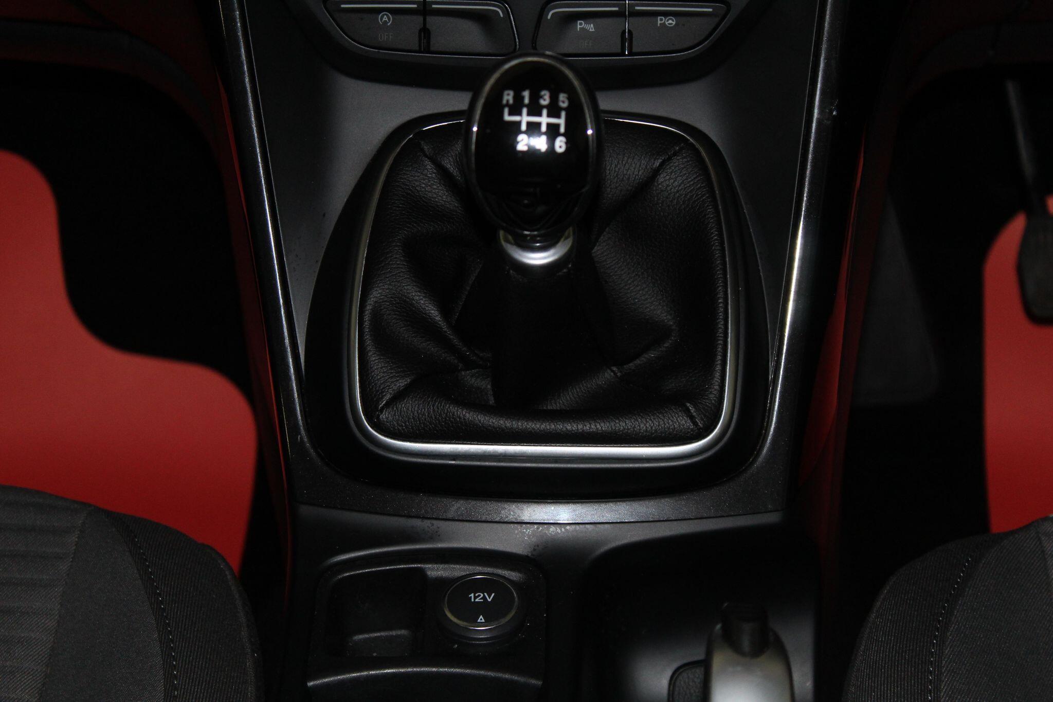 Ford C-Max view 40