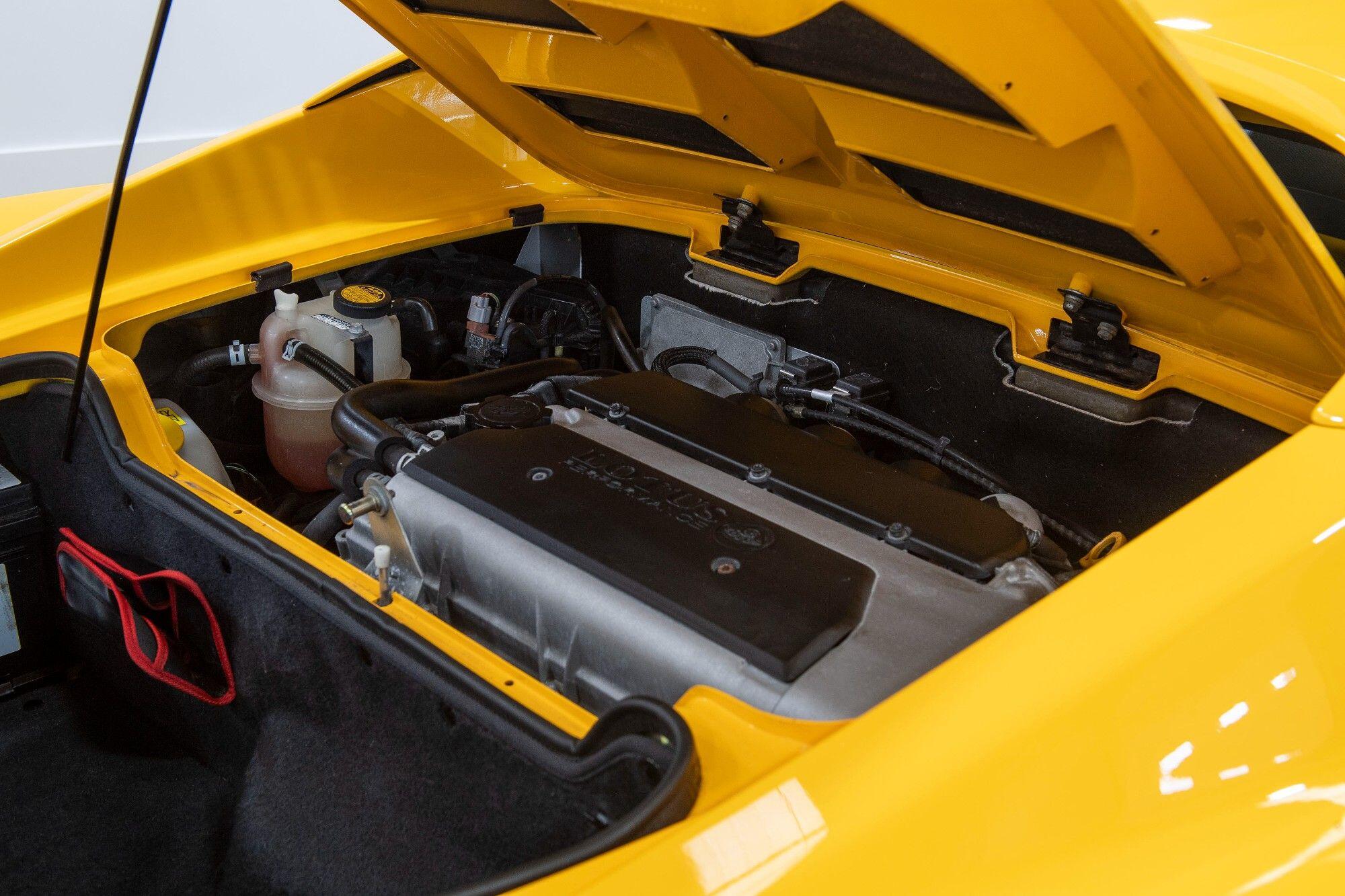Lotus Elise view 23