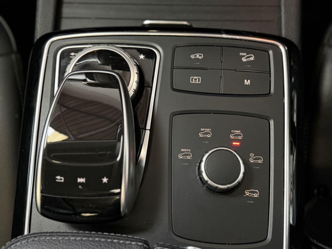 Mercedes-Benz Gle view 52