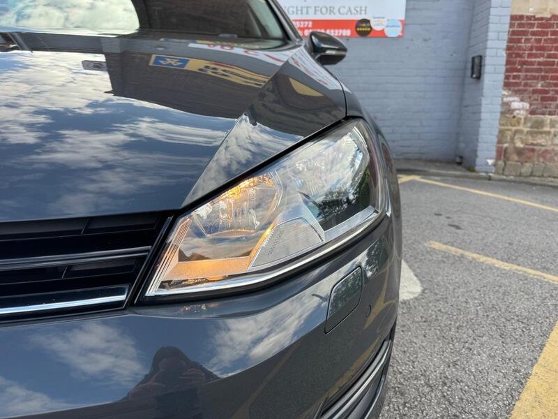 Volkswagen Golf view 35