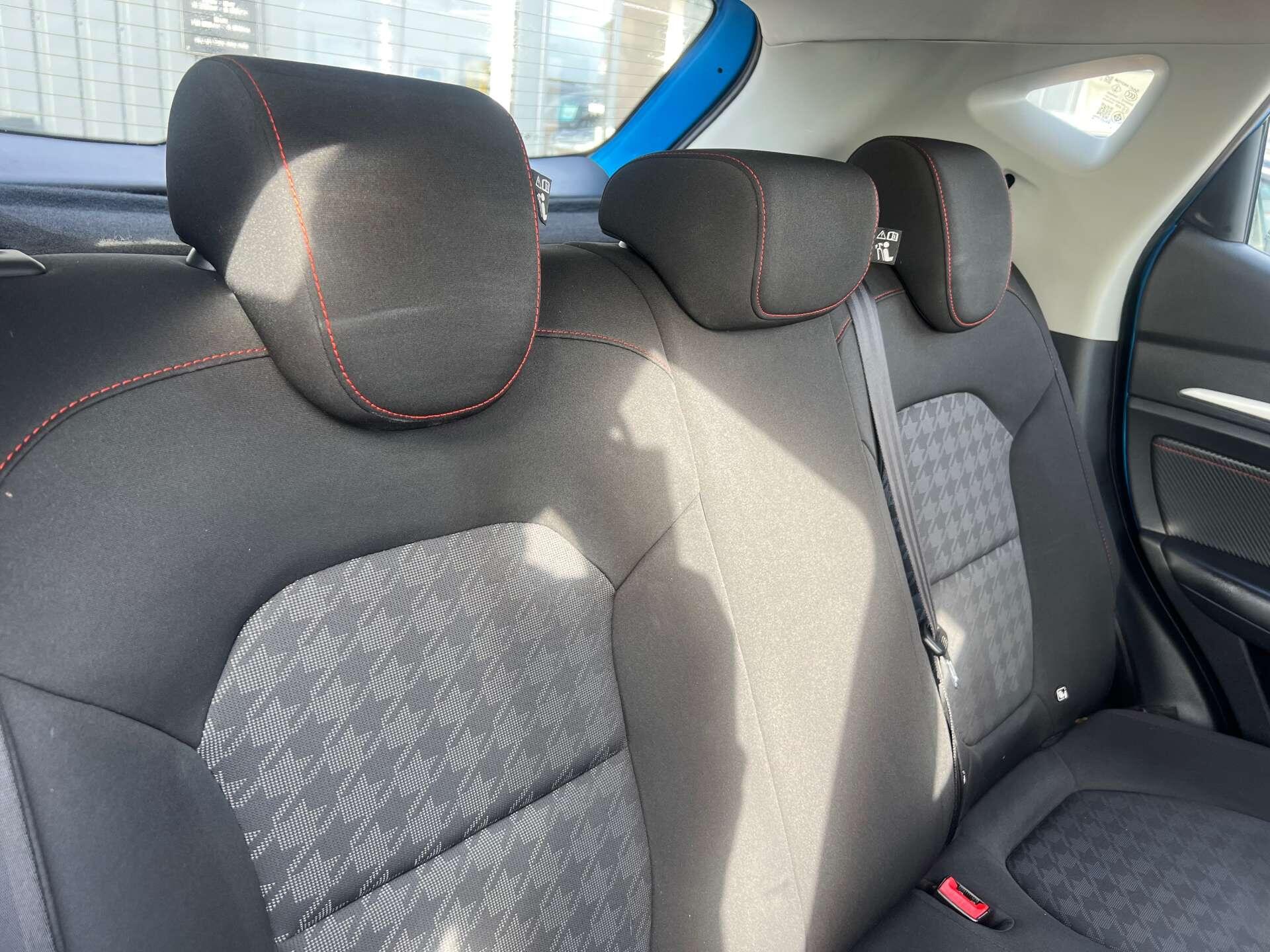 MG ZS view 35
